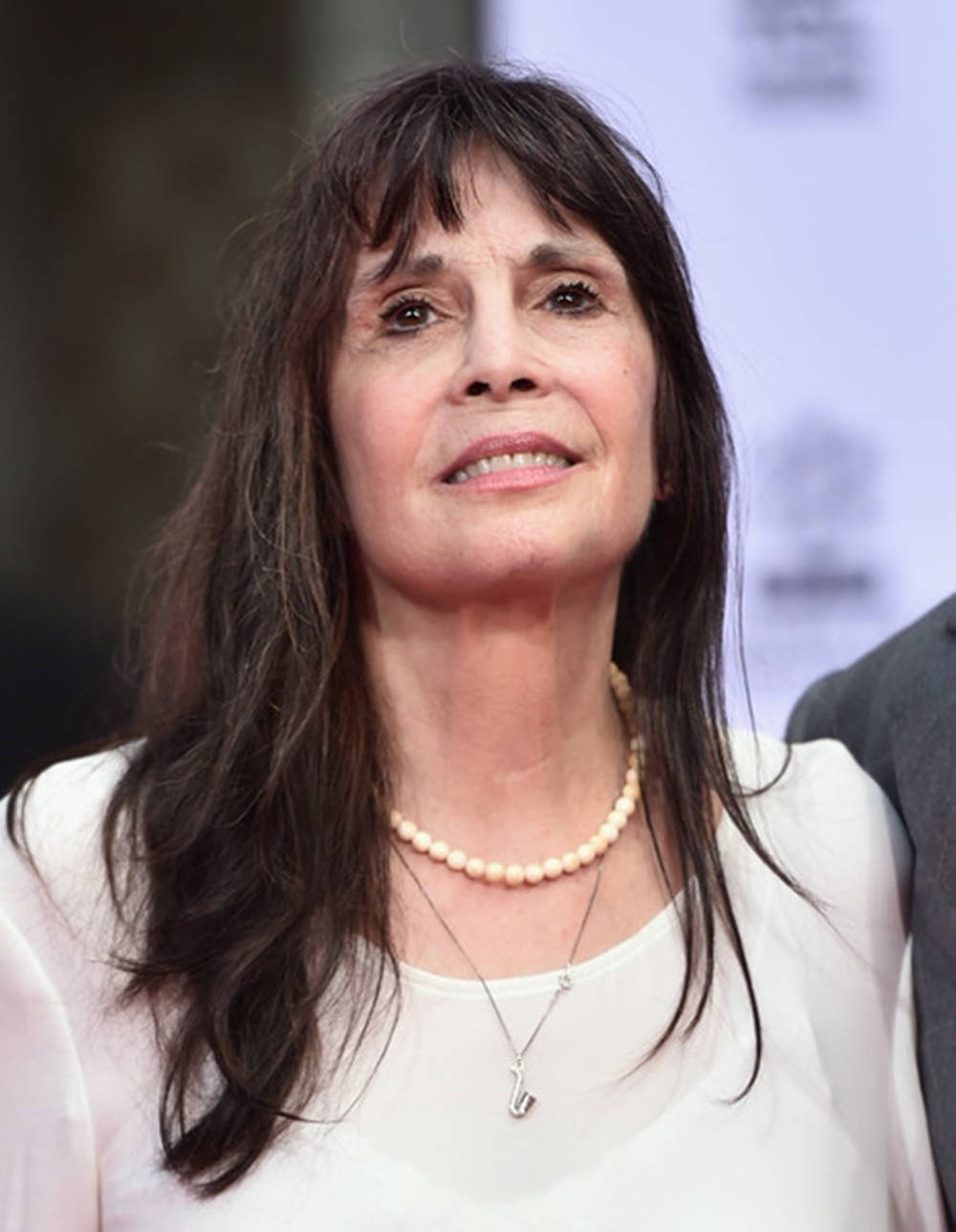 Talia Shire, 2016, dark hair, HD Phone Wallpaper