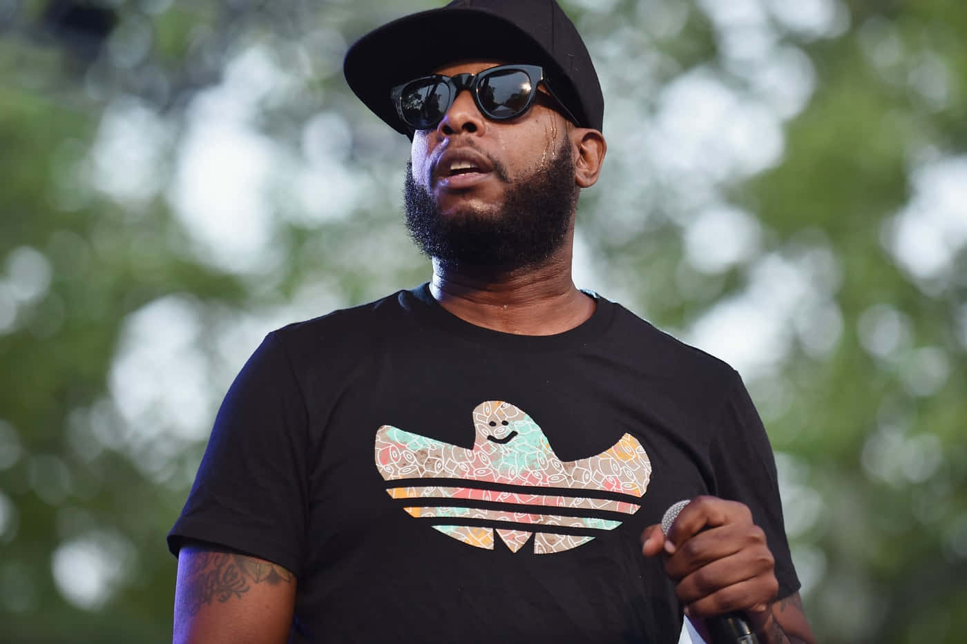 Talib Kweli, black cap, sunglasses, HD Desktop Wallpaper