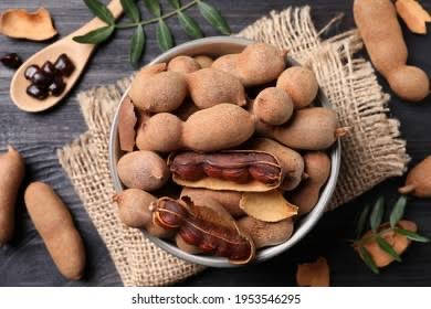 tamarind pods, burlap, dark wooden table, SD Desktop Wallpaper