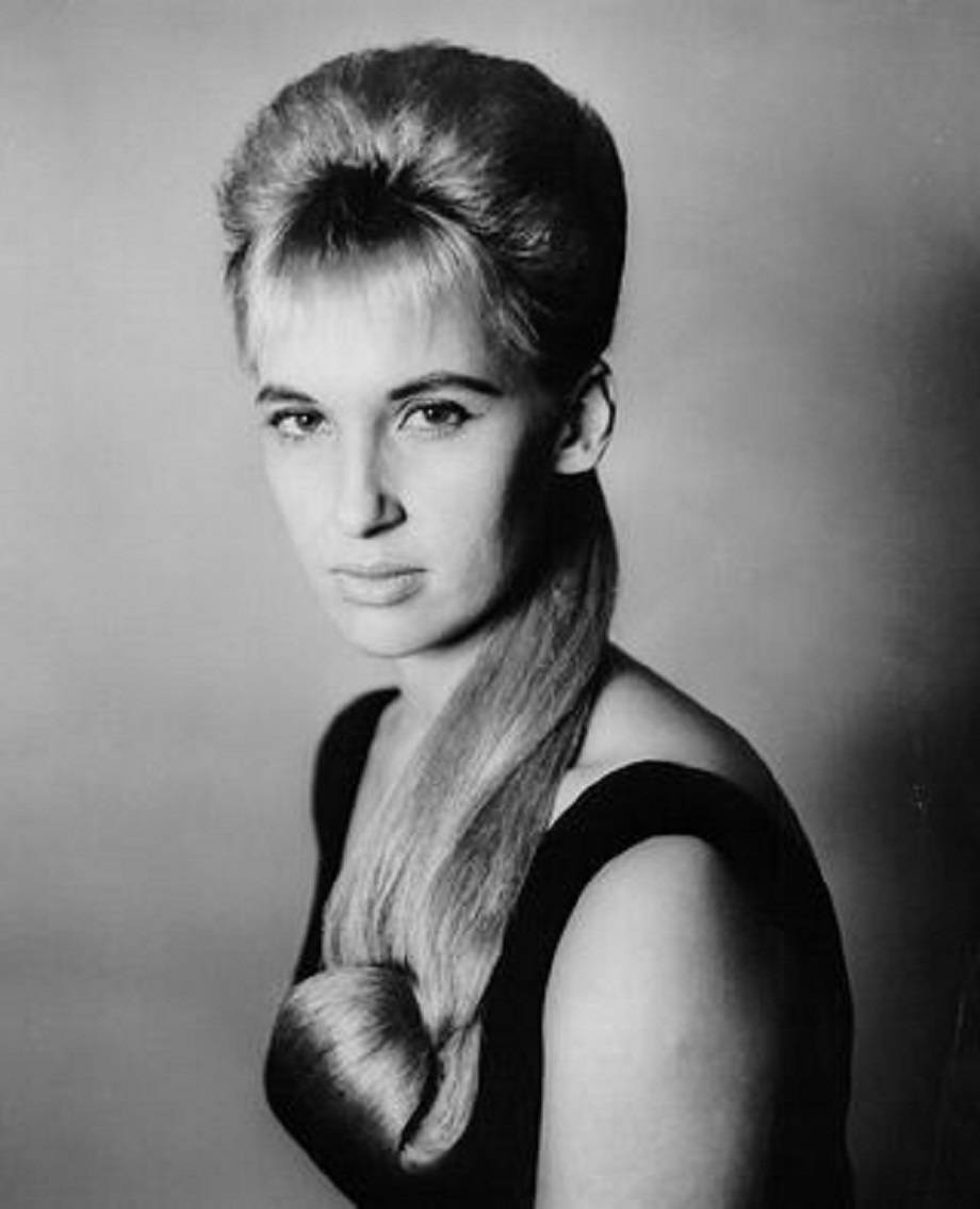 Tammy Wynette, 1967, beehive hairstyle, SD Phone Wallpaper