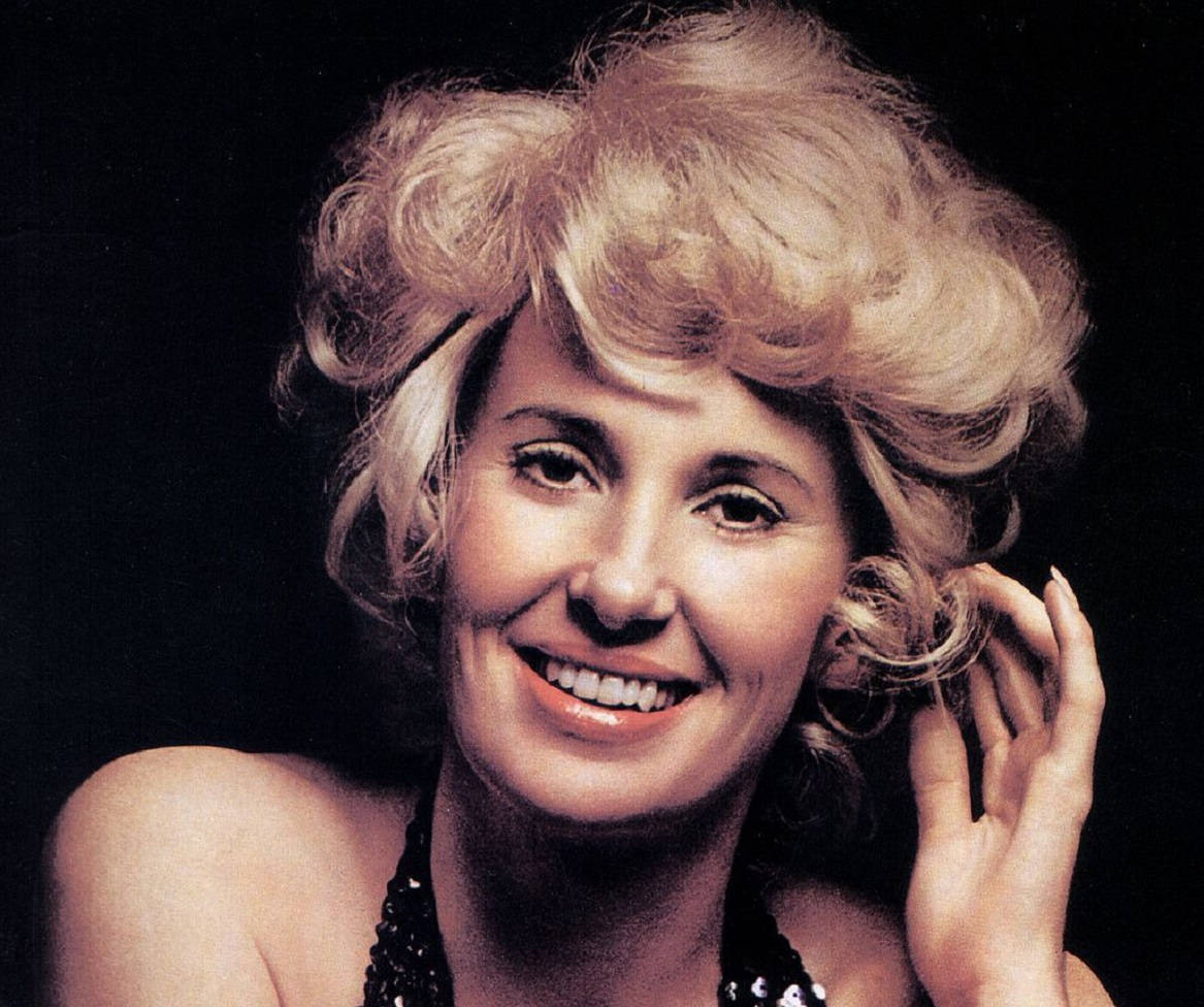 Tammy Wynette, 1972, studio portrait, SD Desktop Wallpaper