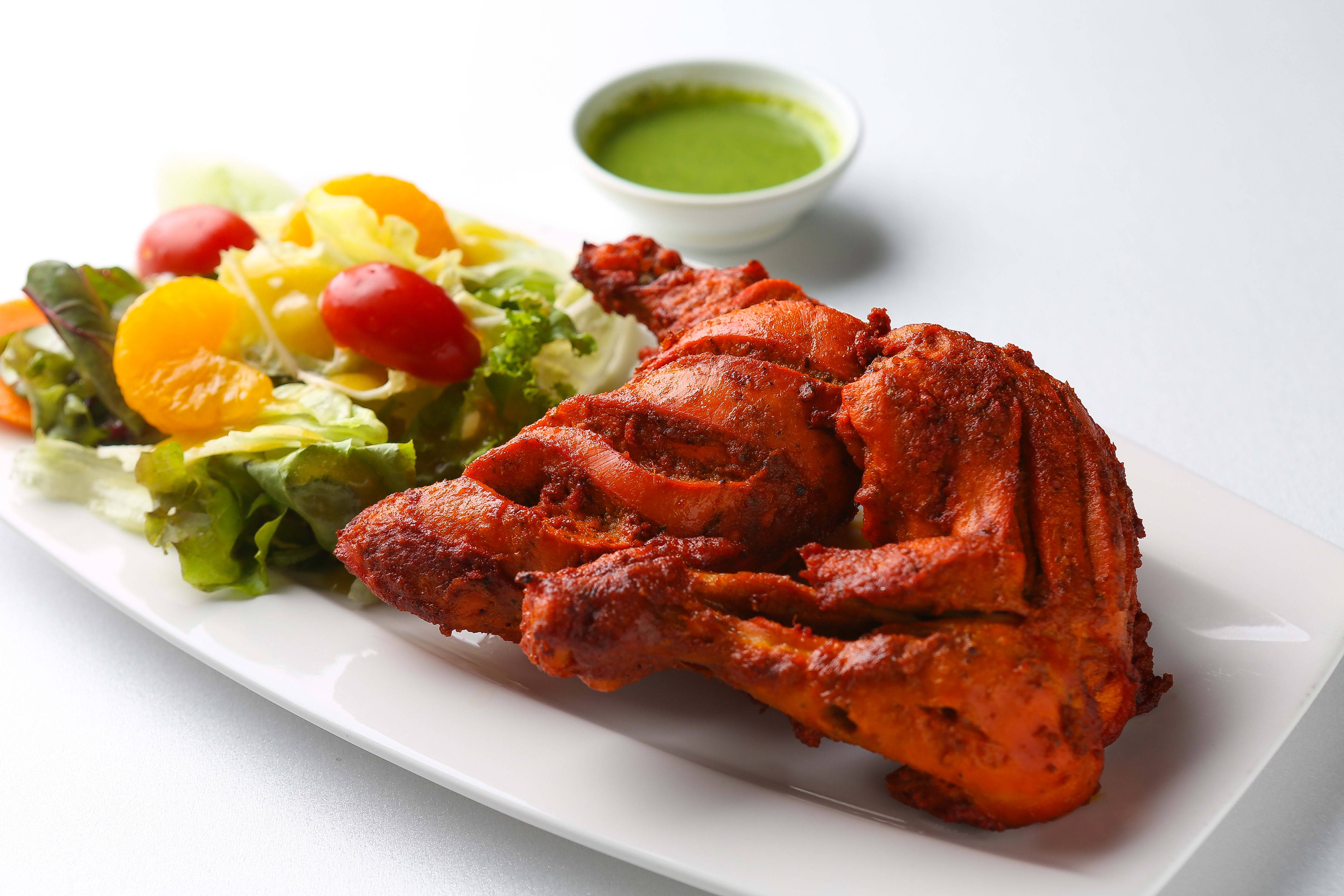 tandoori chicken, fresh salad, green chutney, 4K Desktop Wallpaper