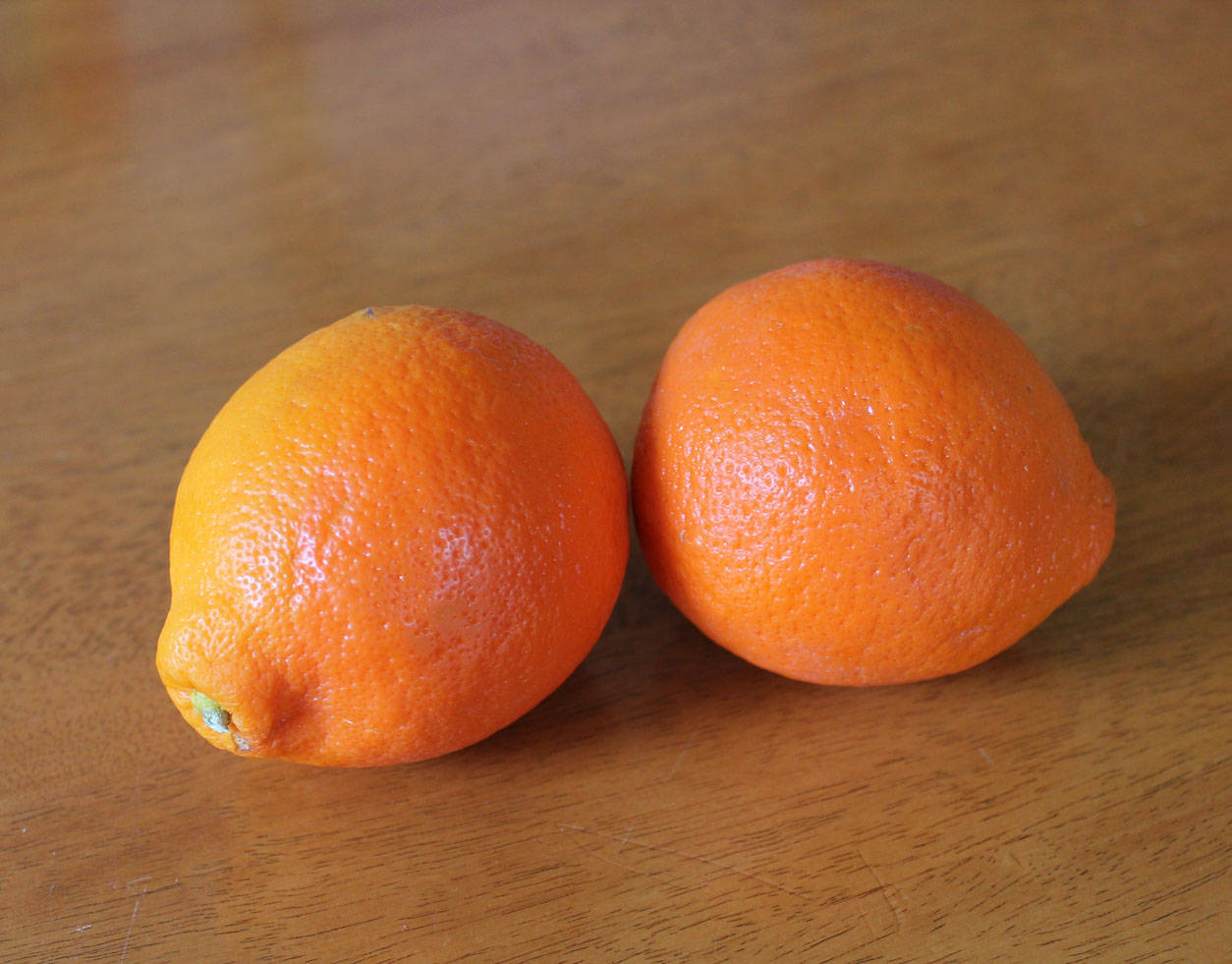 Tangelo, wooden table, vibrant oranges, SD Desktop Wallpaper