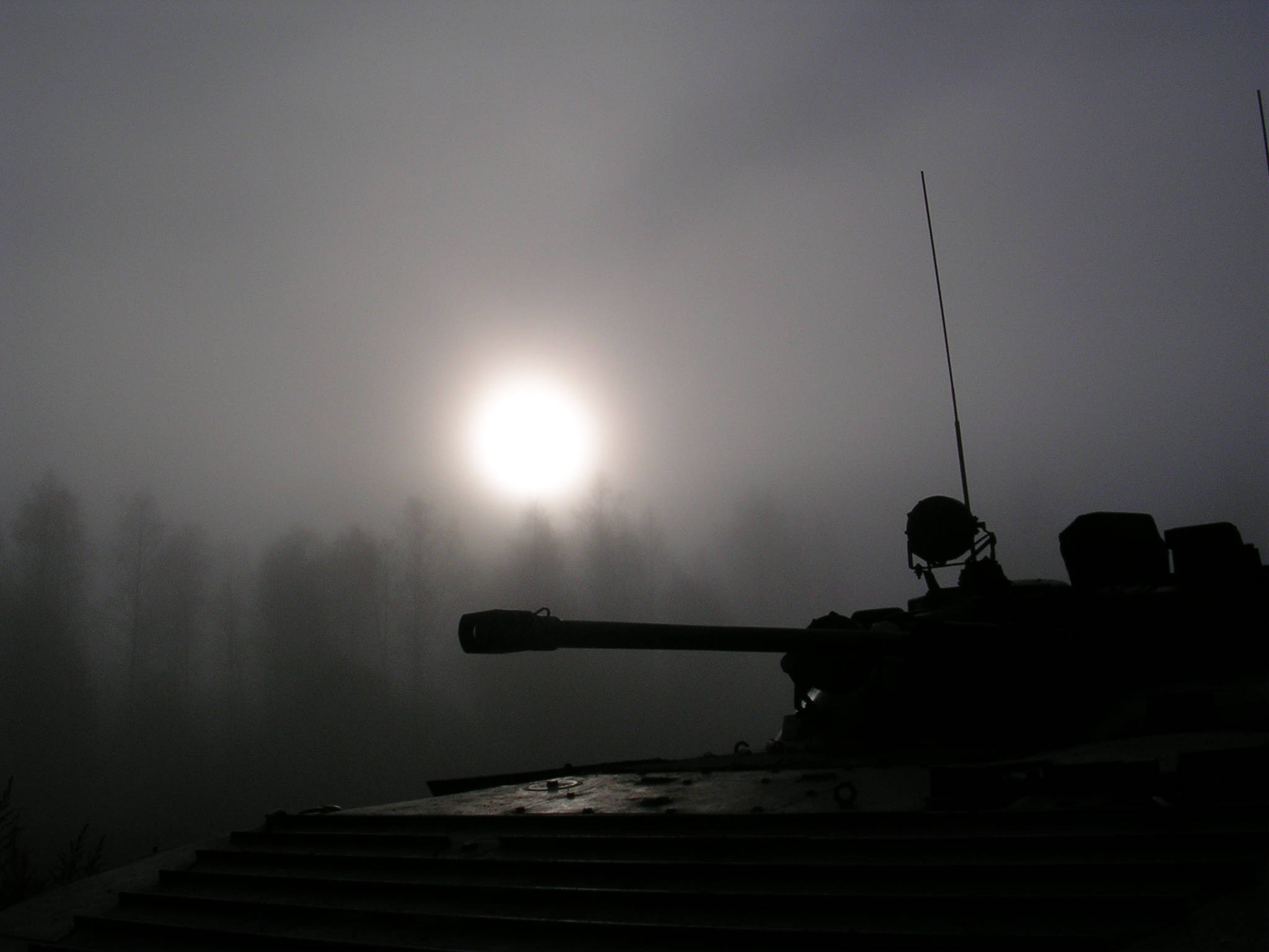 Black Tanks Sunset, tank silhouette, dense fog, Full HD Desktop Wallpaper