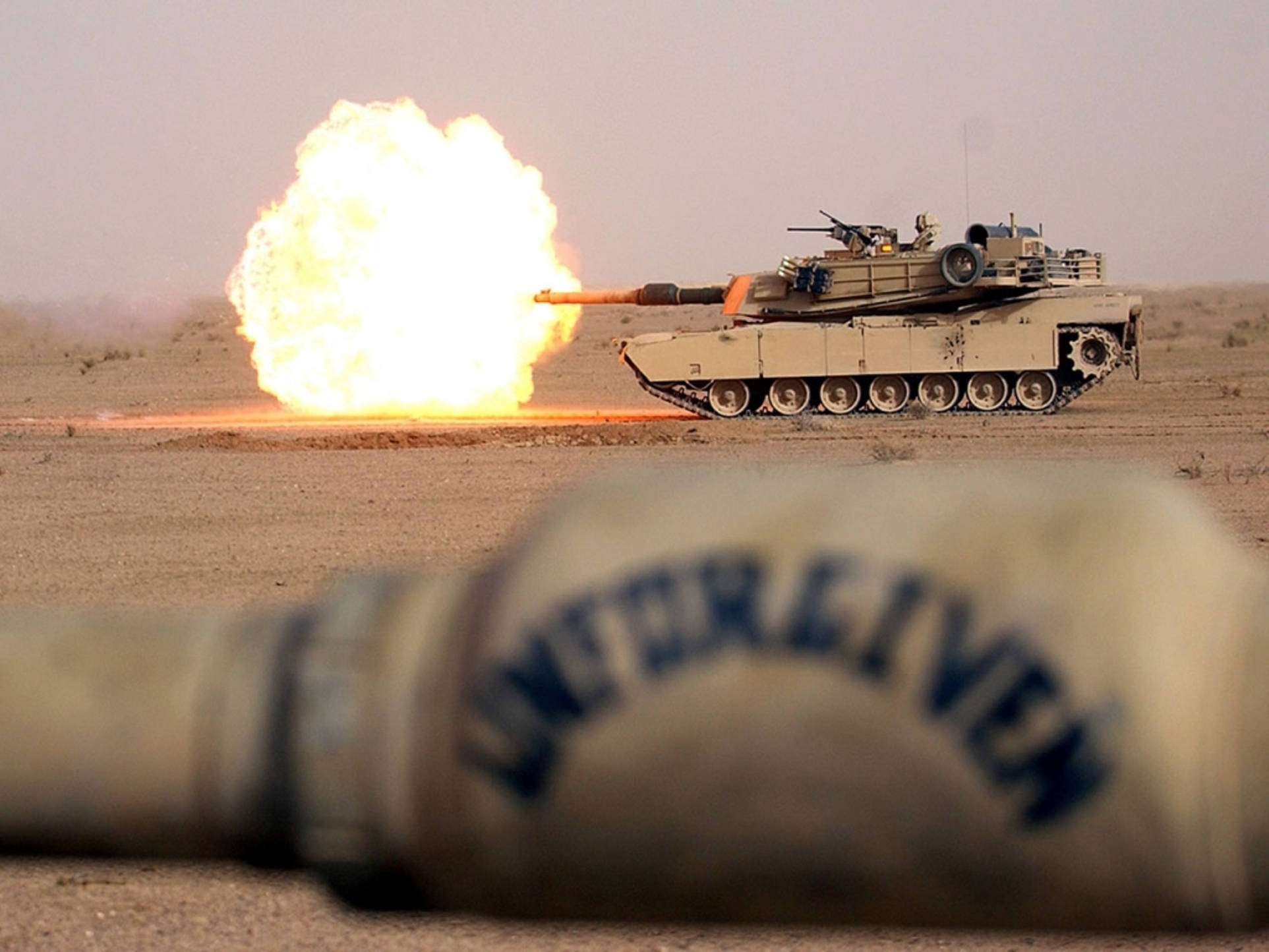 military tank, desert landscape, massive shell, Full HD Desktop Wallpaper