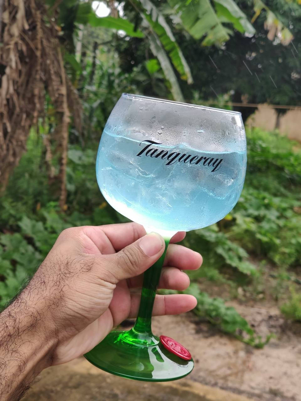 Tanqueray Gin, goblet, blue liquid, HD Phone Wallpaper