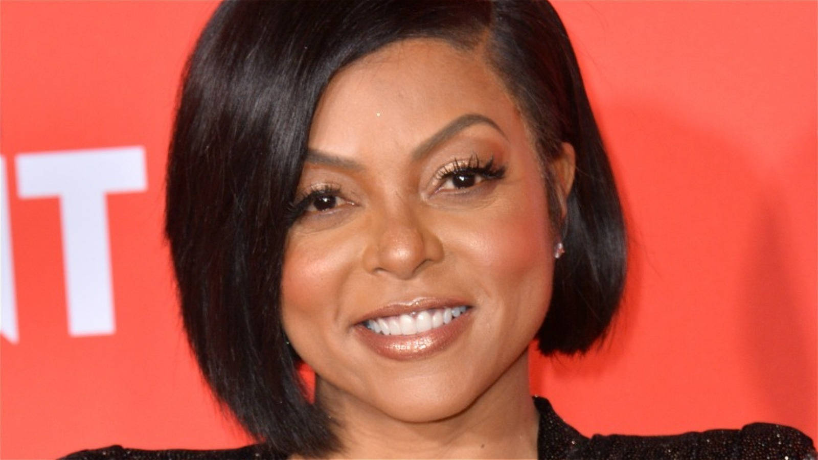 Taraji P Henson, short black bob, bold red backdrop, HD Desktop Wallpaper