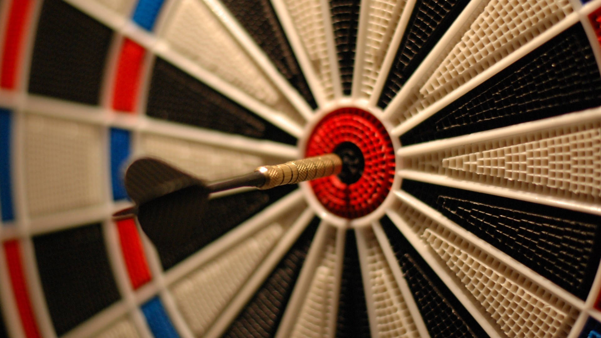 dart, bullseye, dartboard, Full HD Desktop Wallpaper