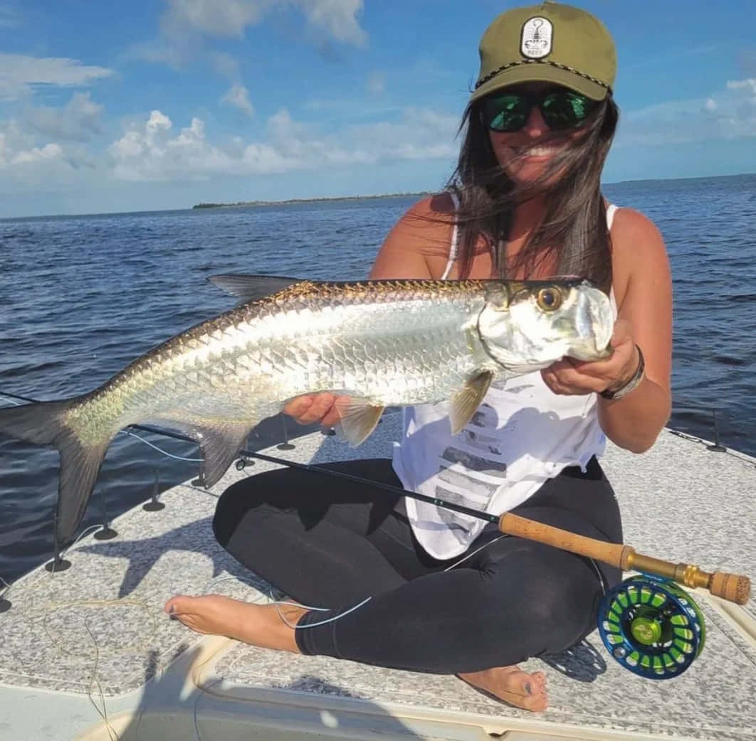 woman, tarpon, boat, SD Desktop Wallpaper