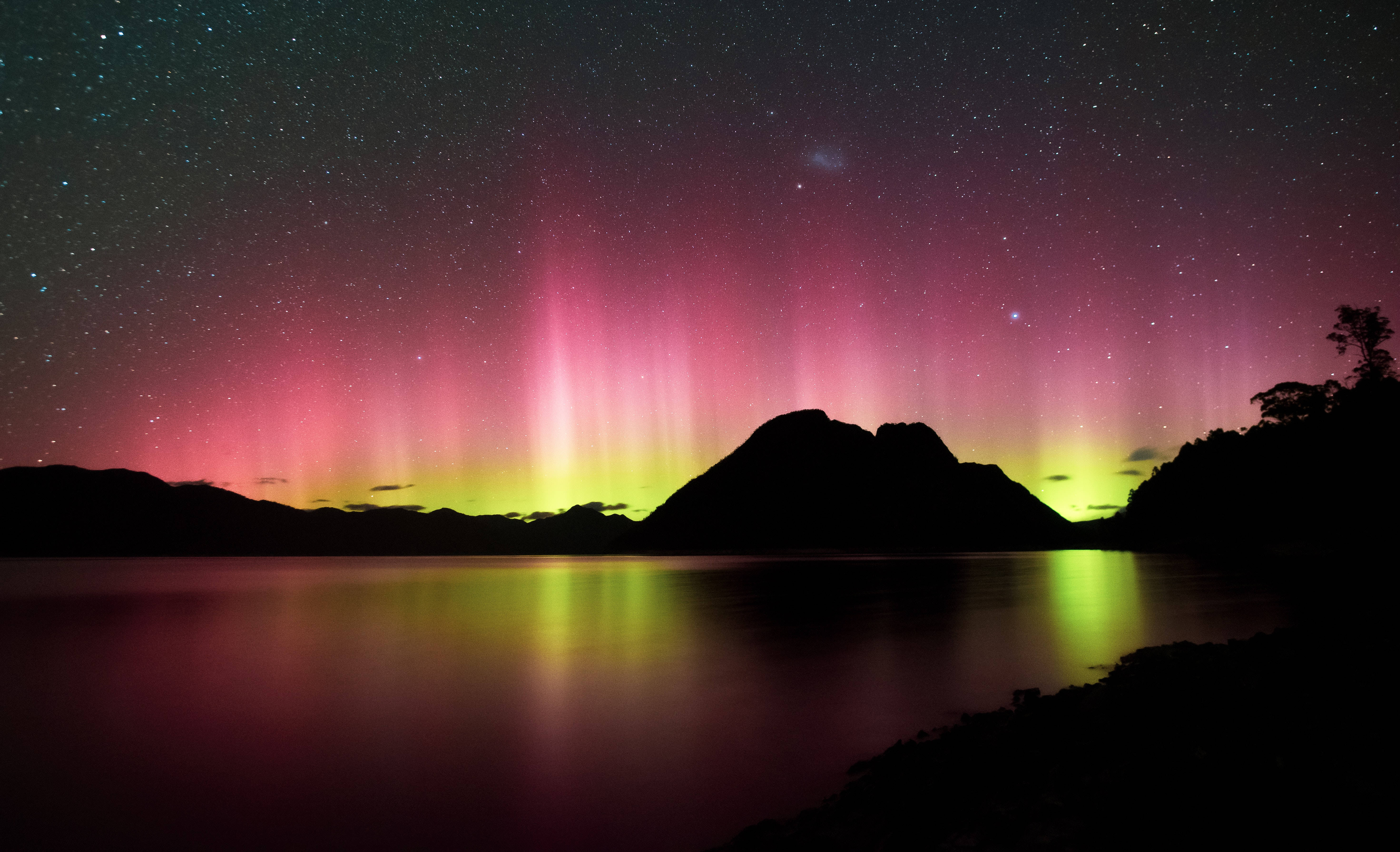 Tasmania, pink aurora, yellow aurora, 5K Desktop Wallpaper