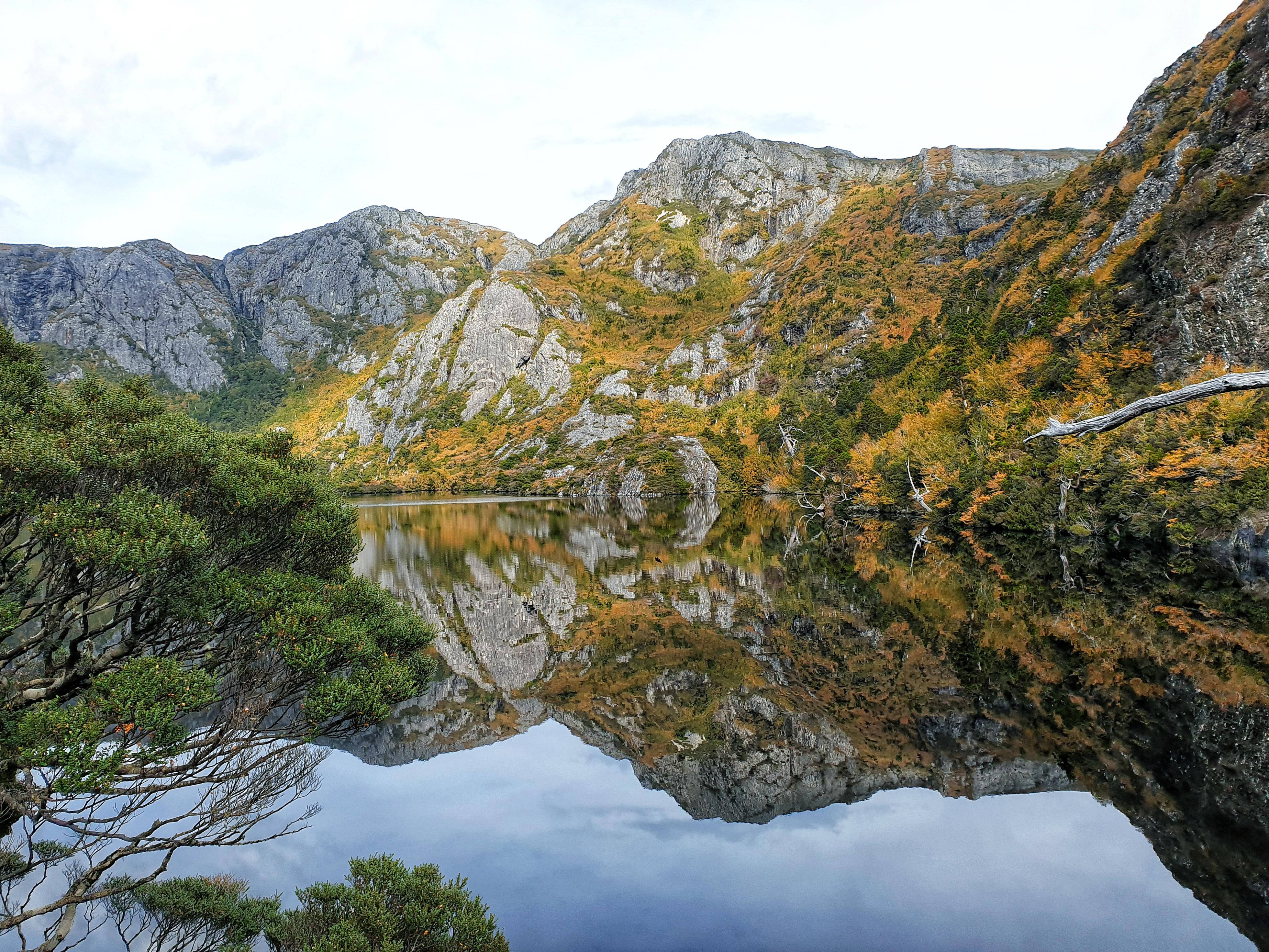 Tasmania, rocky scenery, lake, 4K Desktop Wallpaper