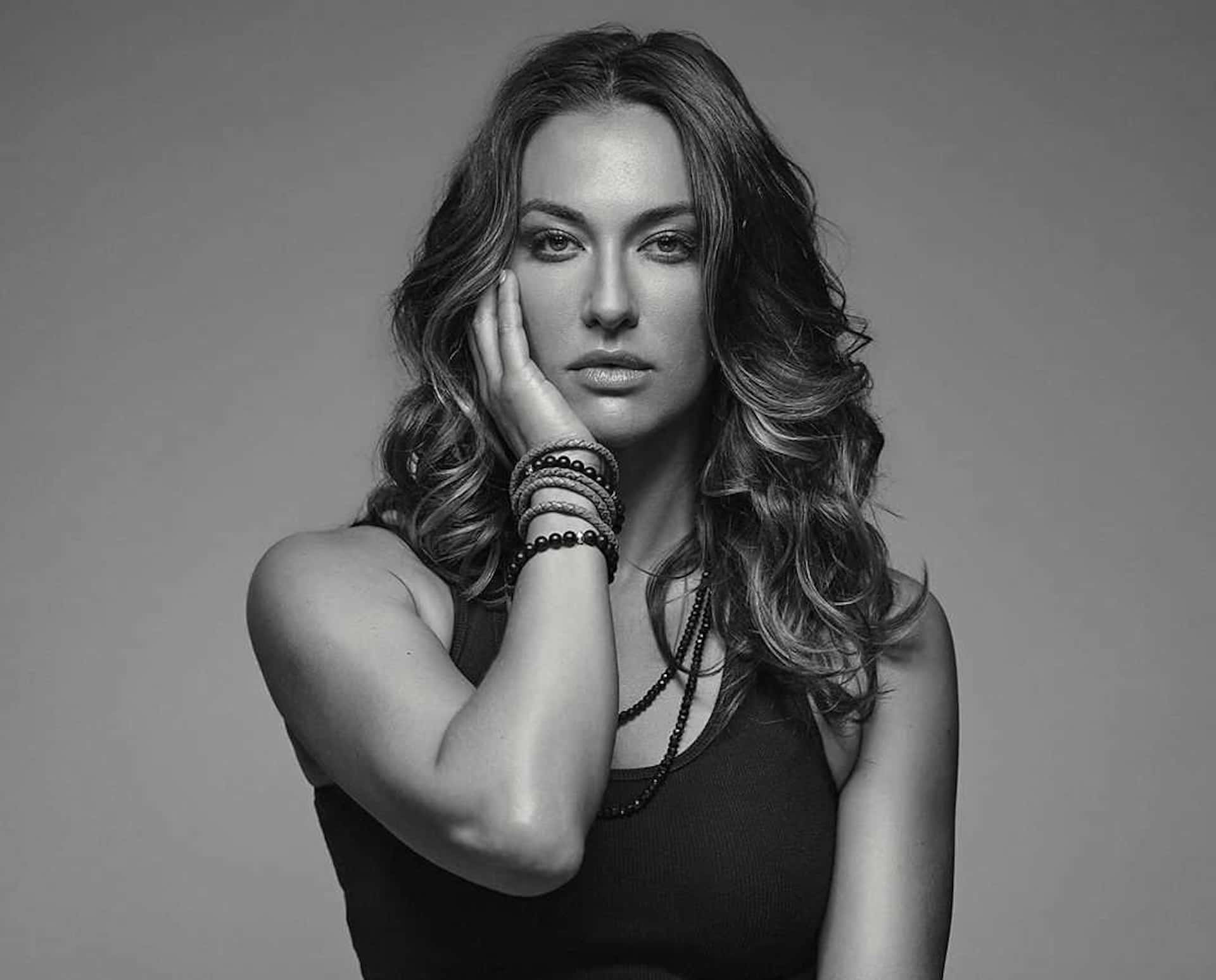 Tasya Teles, wavy hair, beaded bracelets, Full HD Desktop Wallpaper