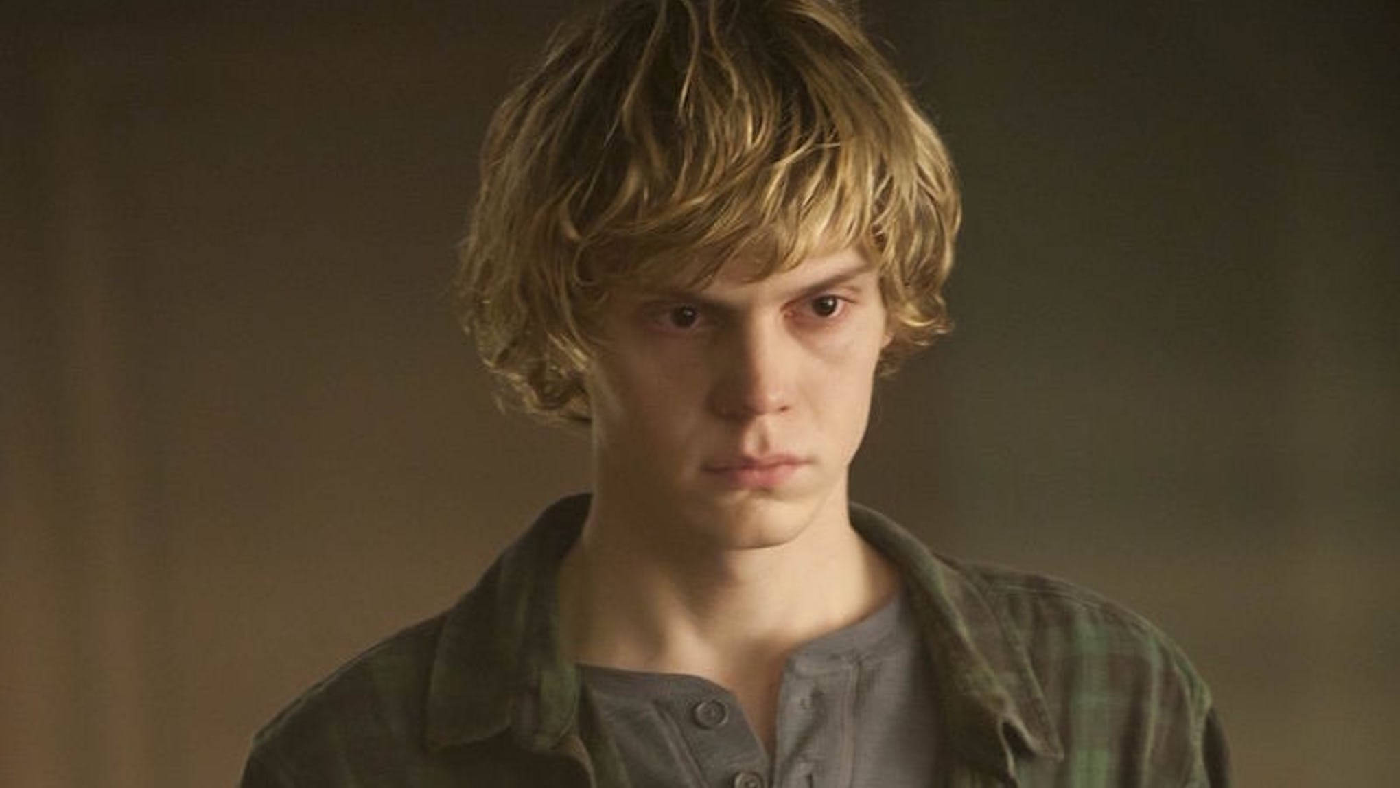 Tate Langdon, plaid shirt, grey henley, Full HD Desktop Wallpaper