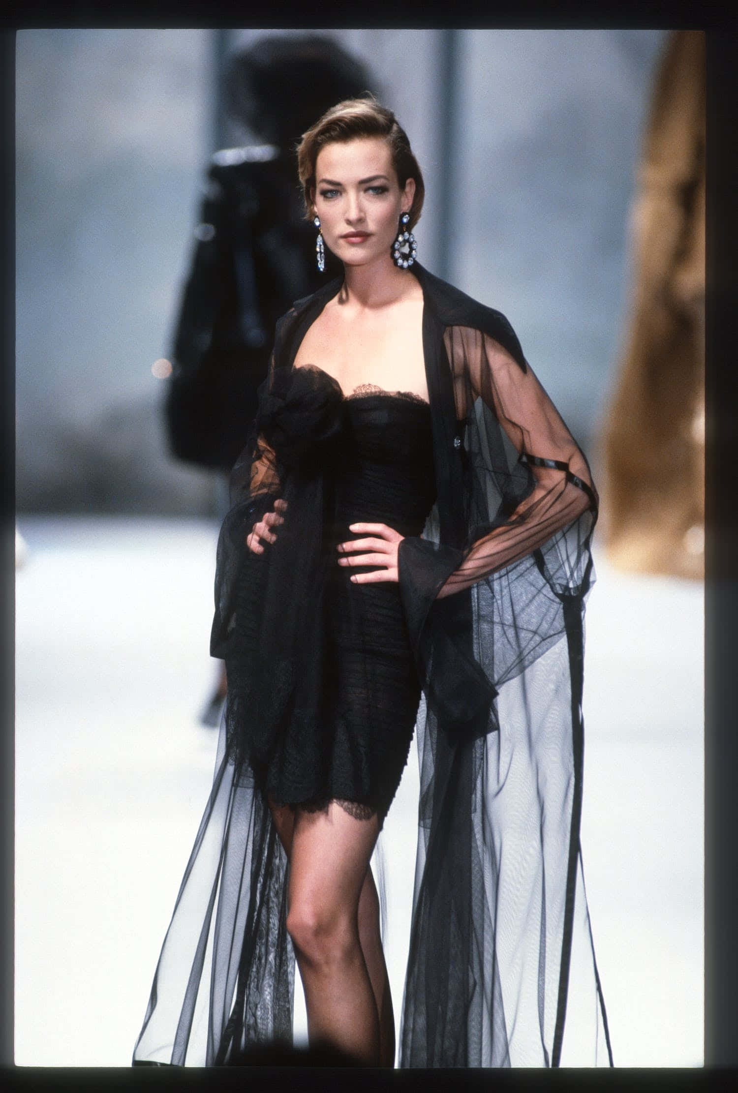Tatjana Patitz, black lace dress, sheer organza cape, Full HD Phone Wallpaper