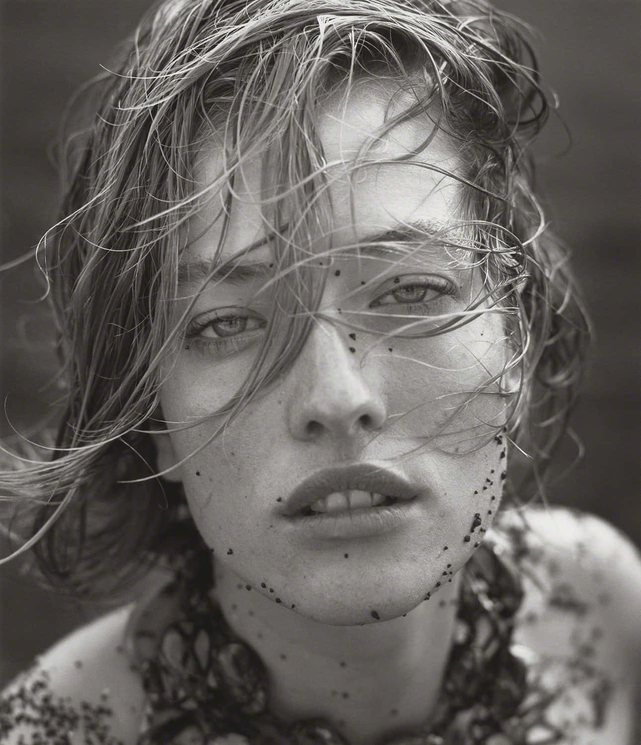 Tatjana Patitz, black and white portrait, windswept hair, HD Phone Wallpaper