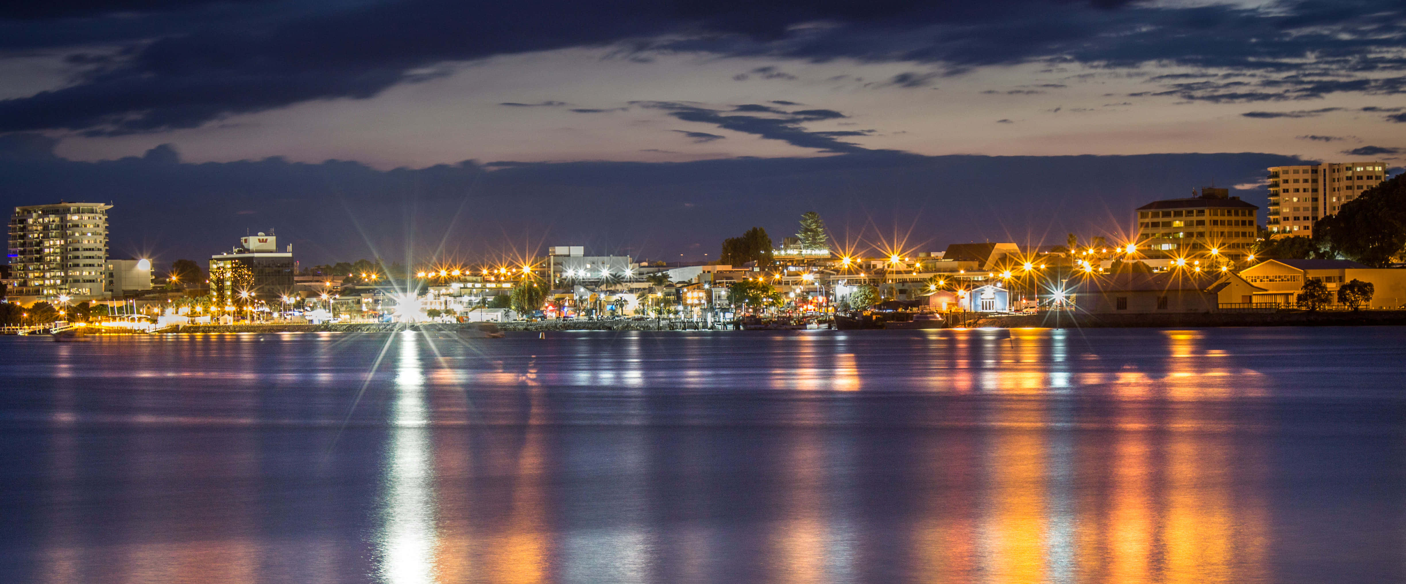 Tauranga, nighttime, waterfront, 4K Desktop Wallpaper
