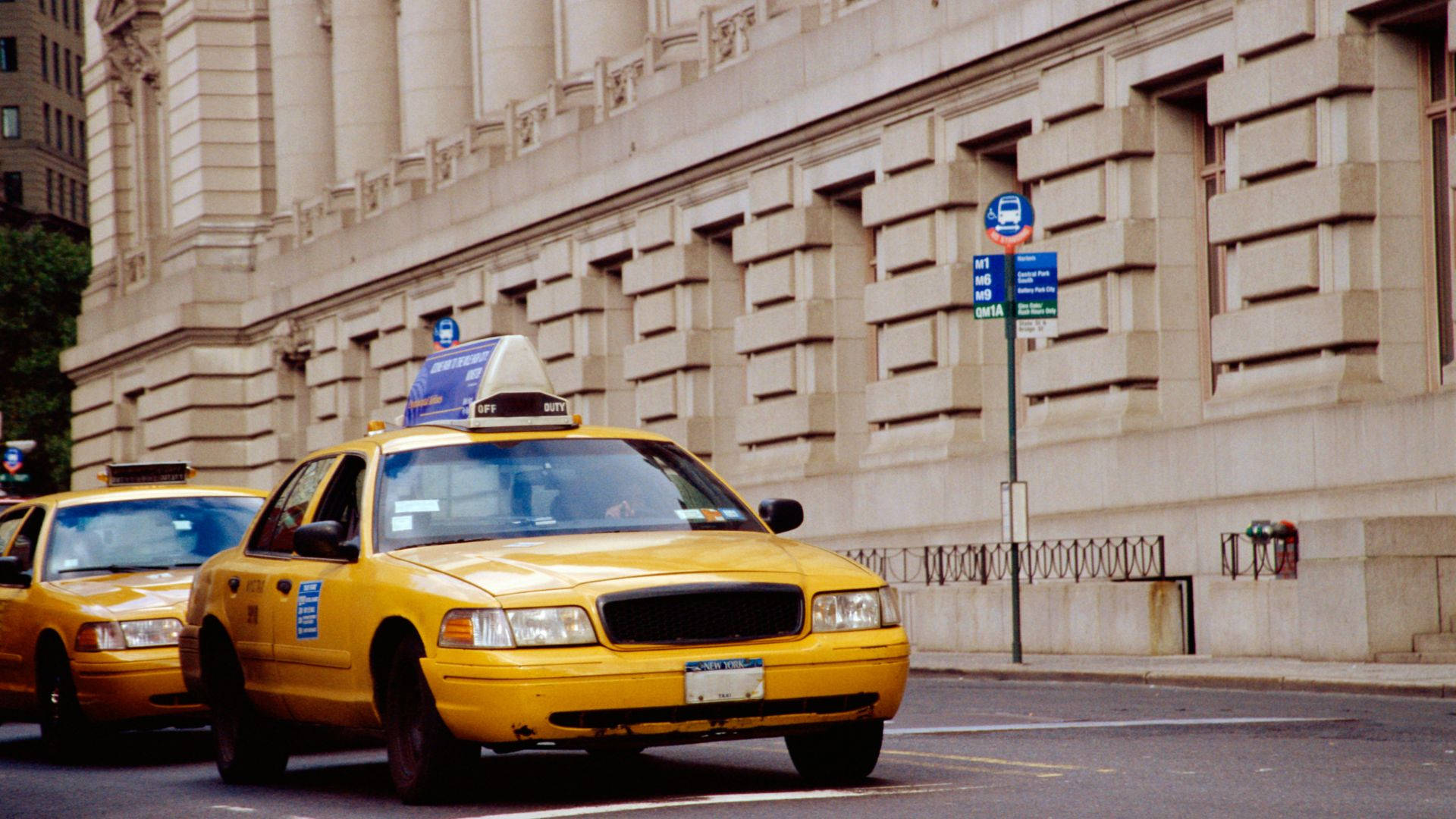 yellow taxi, classical building, stone building, Full HD Desktop Wallpaper
