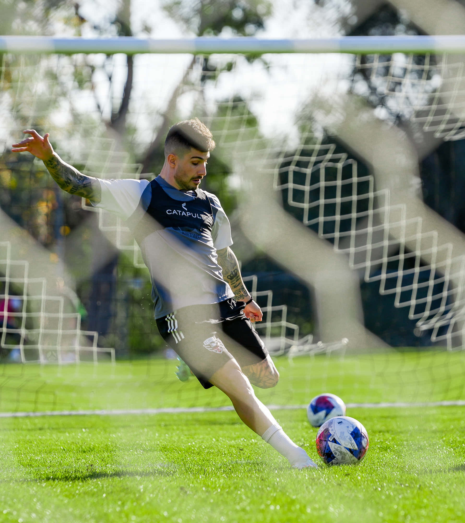 Taxiarchis Fountas, goal kick attempt, practice, Full HD Phone Wallpaper