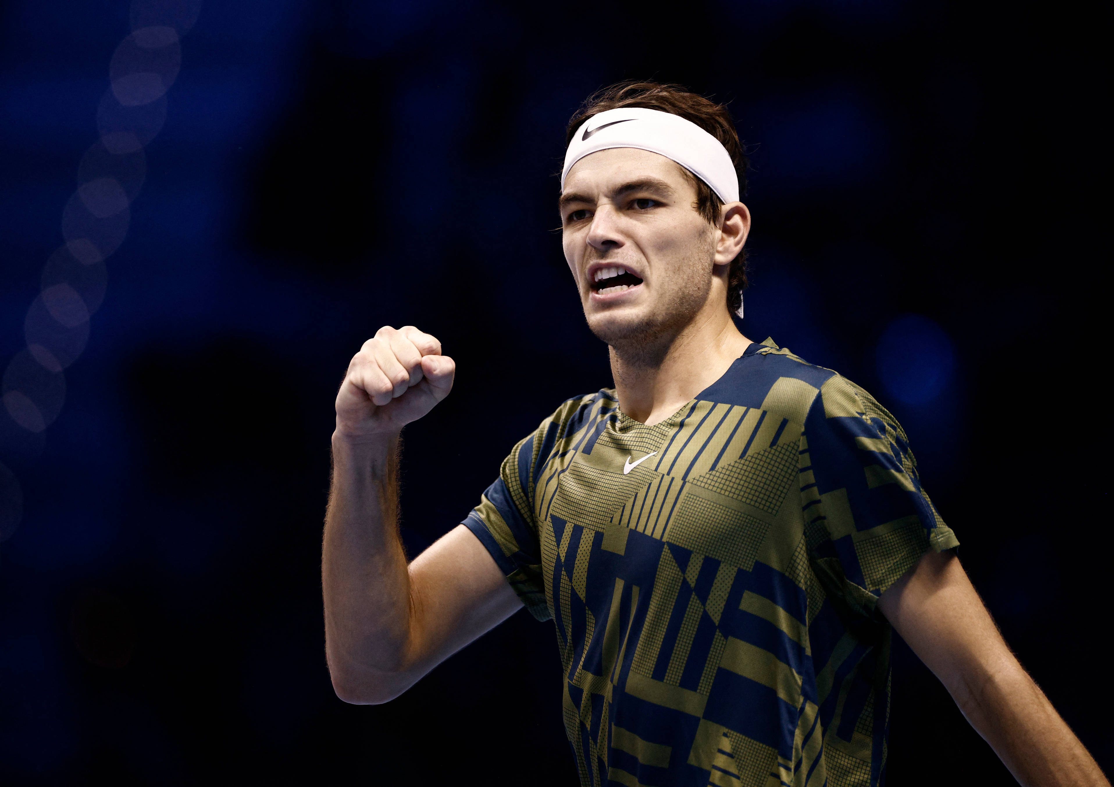 Taylor Fritz, male tennis player, clenches his fist, 2K Desktop Wallpaper