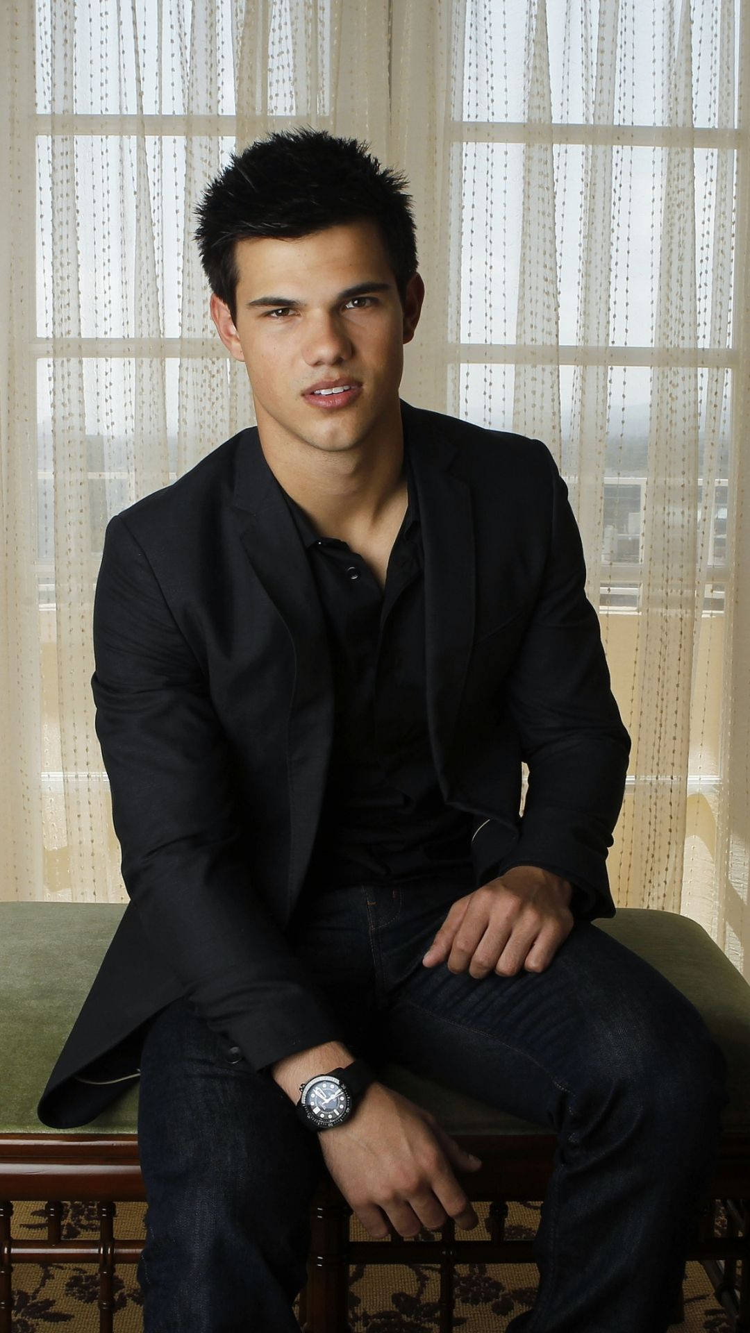 Taylor Lautner, black blazer, jeans, Full HD Phone Wallpaper