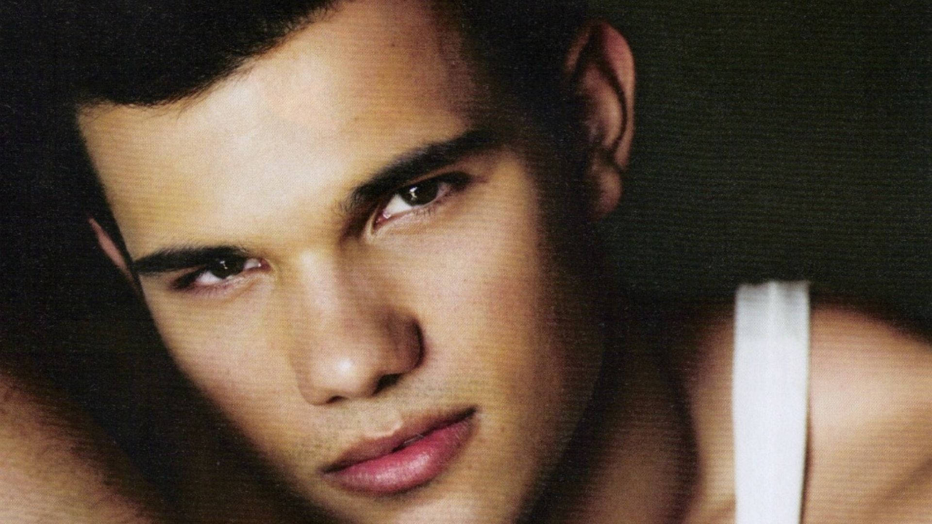 Taylor Lautner, close-up portrait, white tank top, Full HD Desktop Wallpaper
