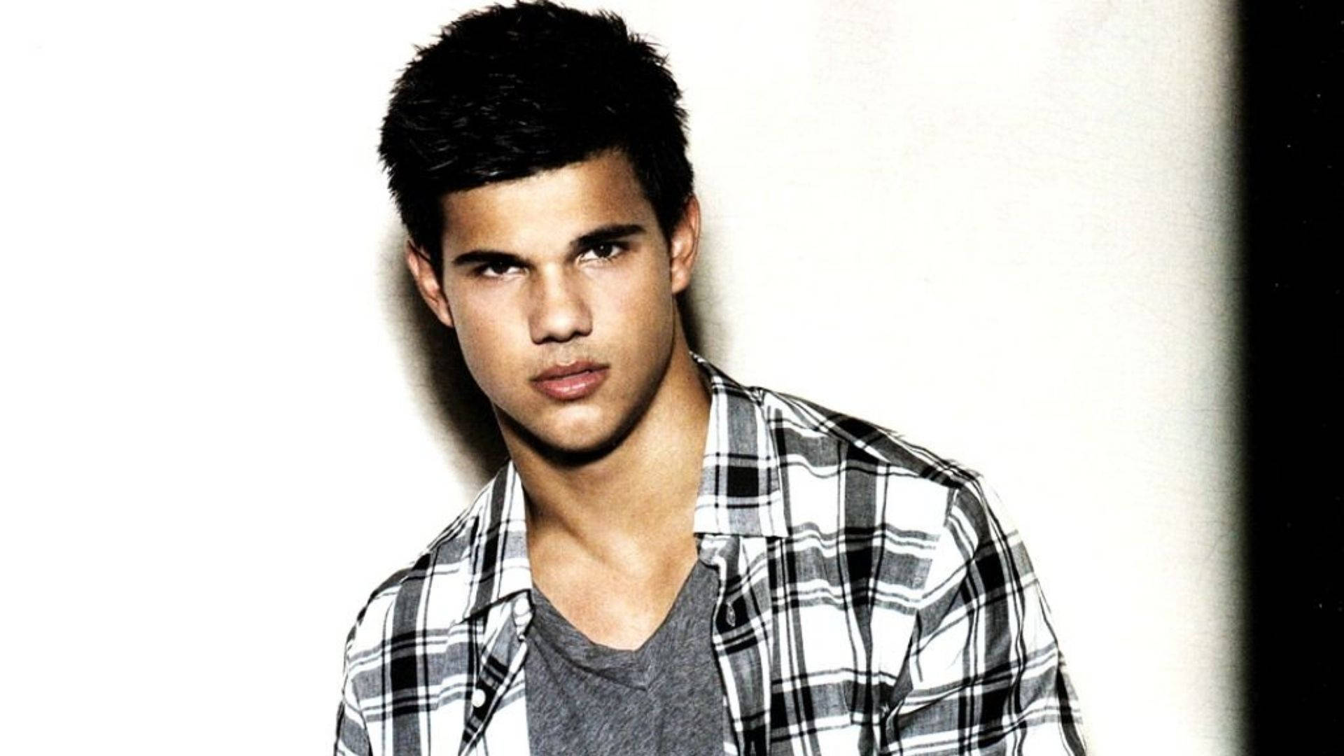 Taylor Lautner, plaid shirt, stark white background, Full HD Desktop Wallpaper