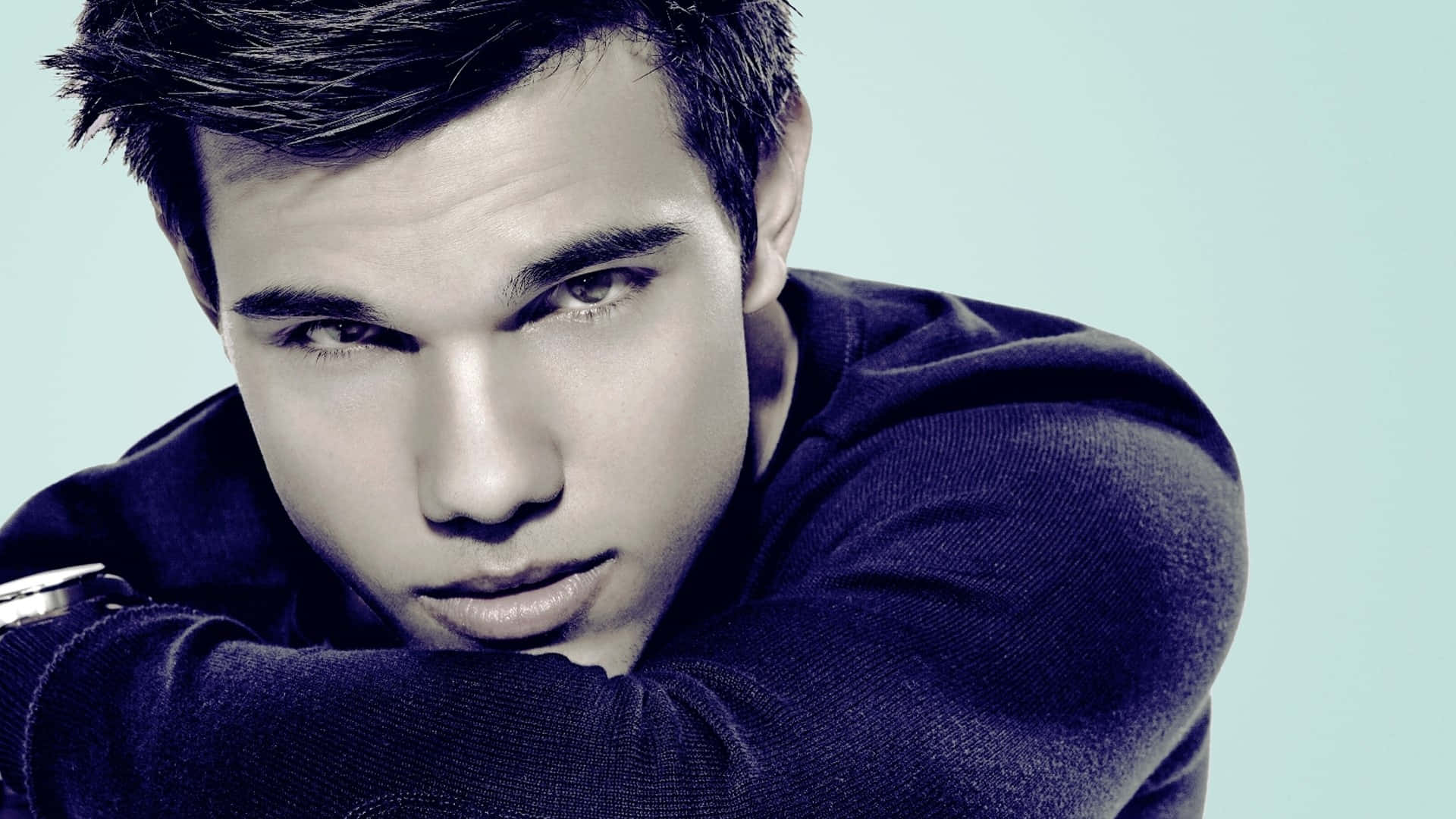 Taylor Lautner, dark hair, intense gaze, Full HD Desktop Wallpaper