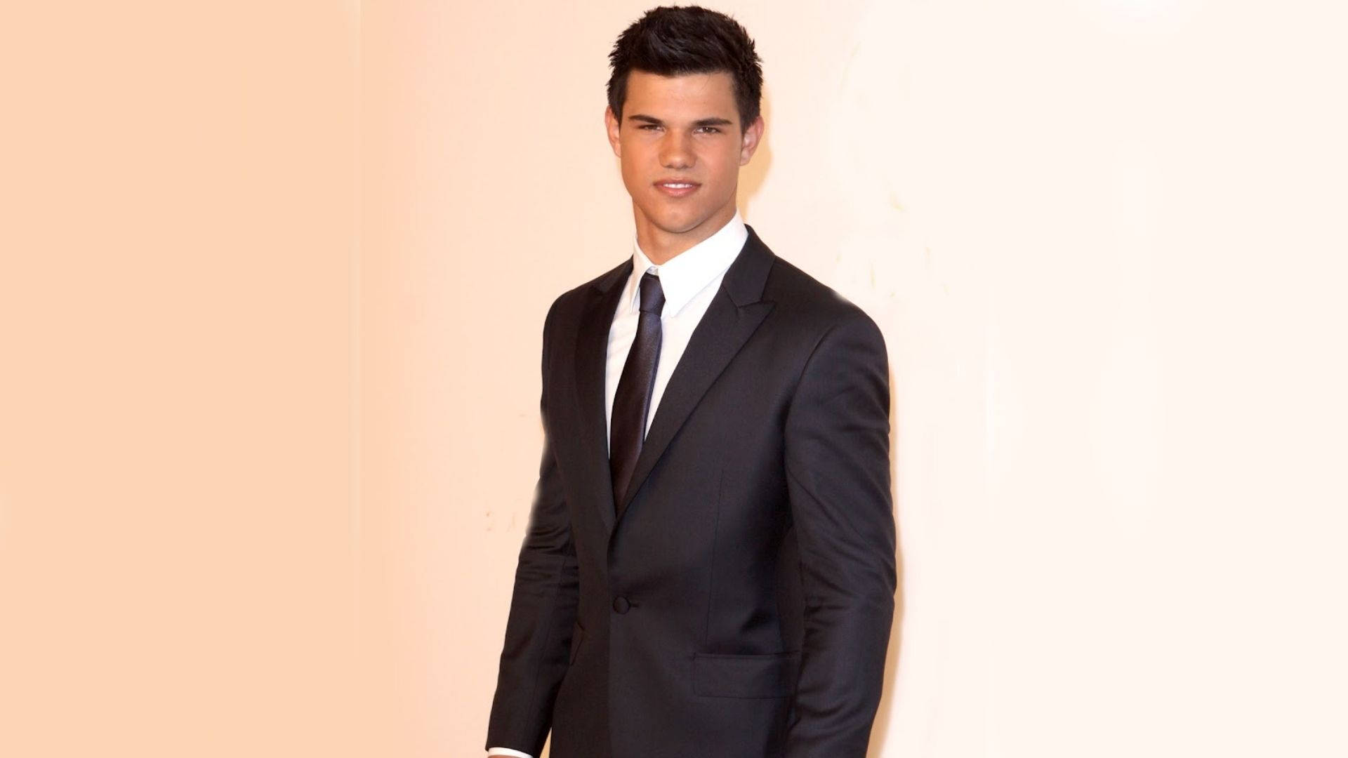 Taylor Lautner, black suit, tie, Full HD Desktop Wallpaper