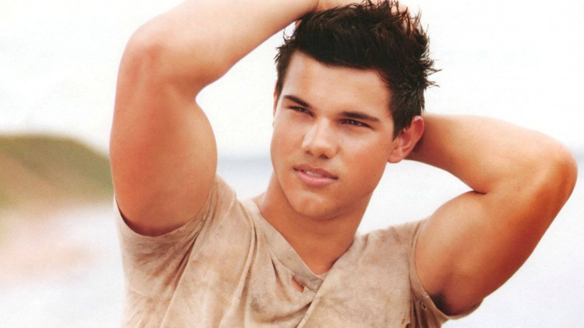 Taylor Lautner, dark hair, bright blurred background, Full HD Desktop Wallpaper