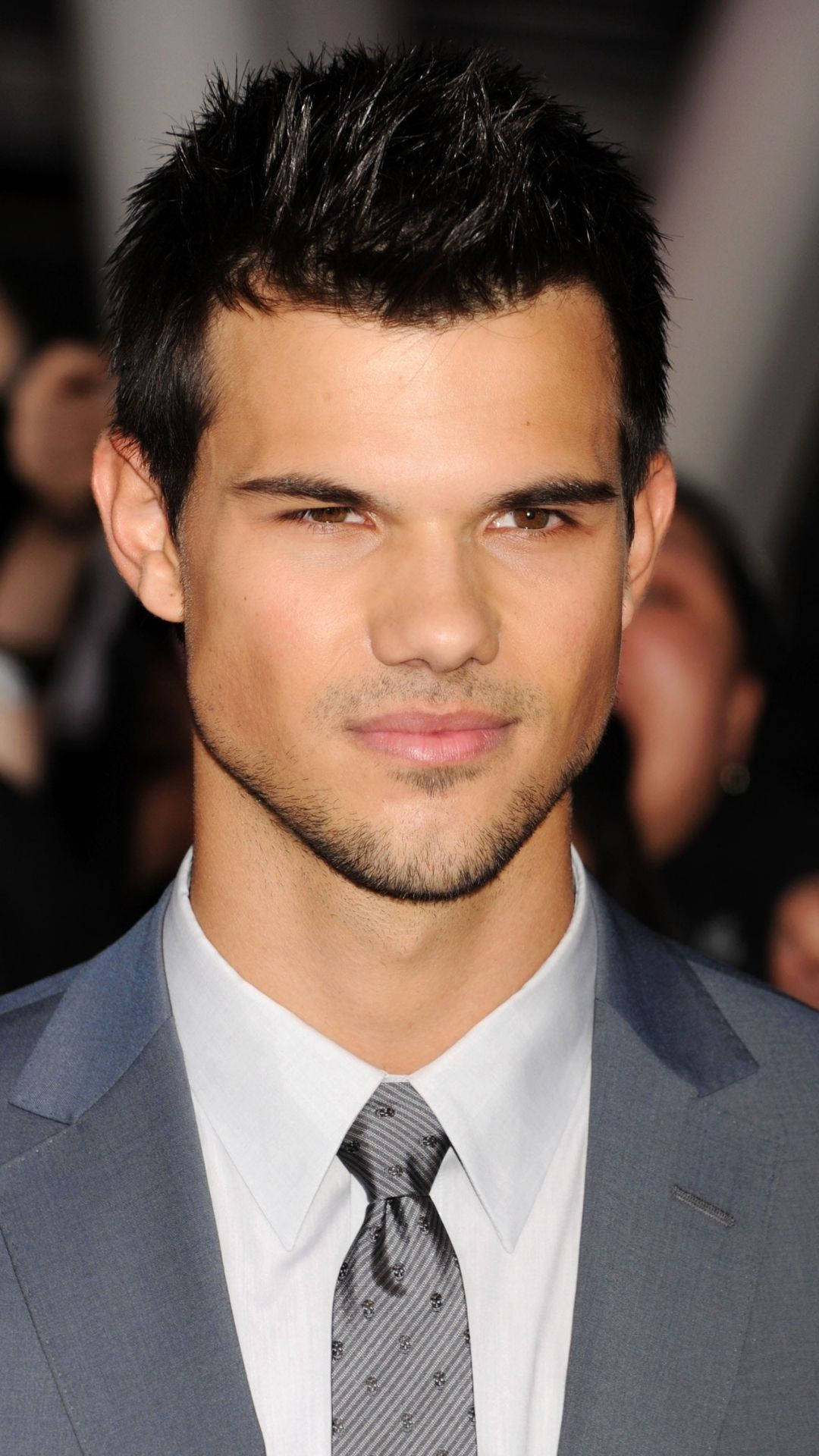 Taylor Lautner, gray tuxedo, spiky dark hair, Full HD Phone Wallpaper