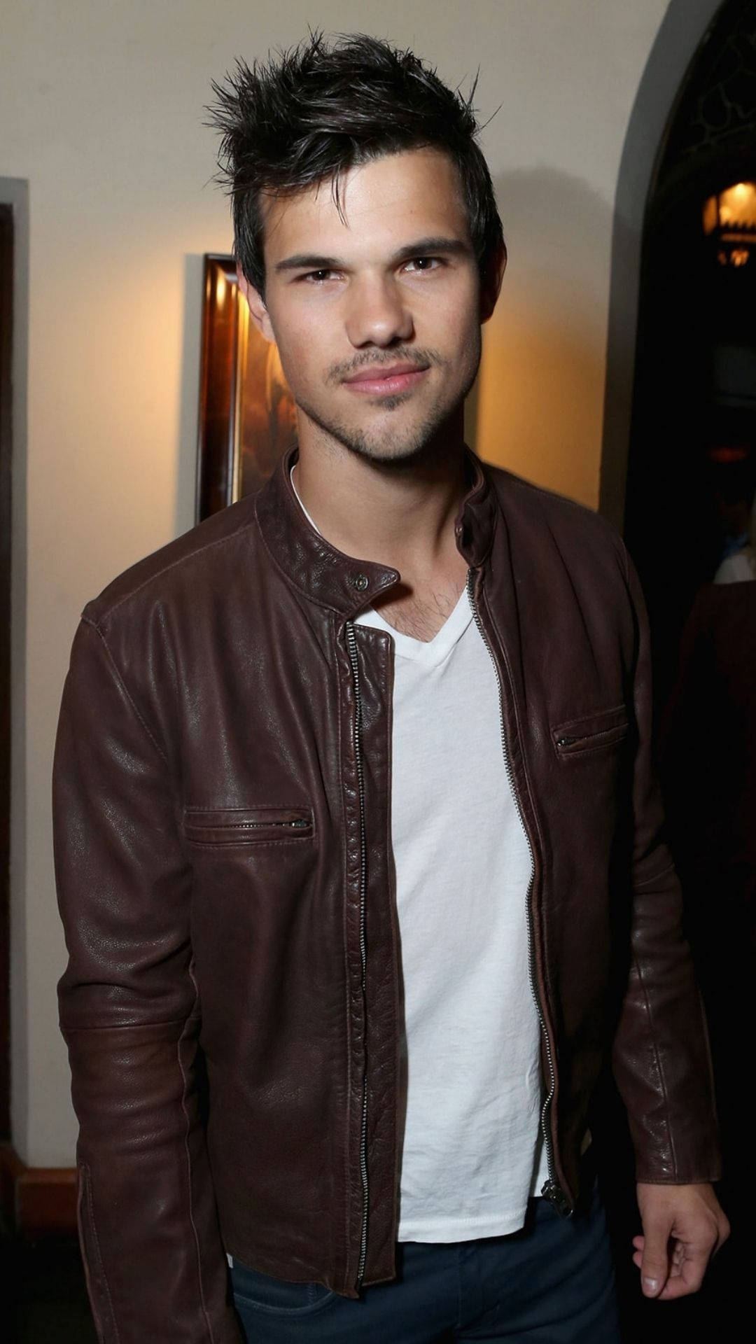 Taylor Lautner, leather jacket, brown leather jacket, Full HD Phone Wallpaper
