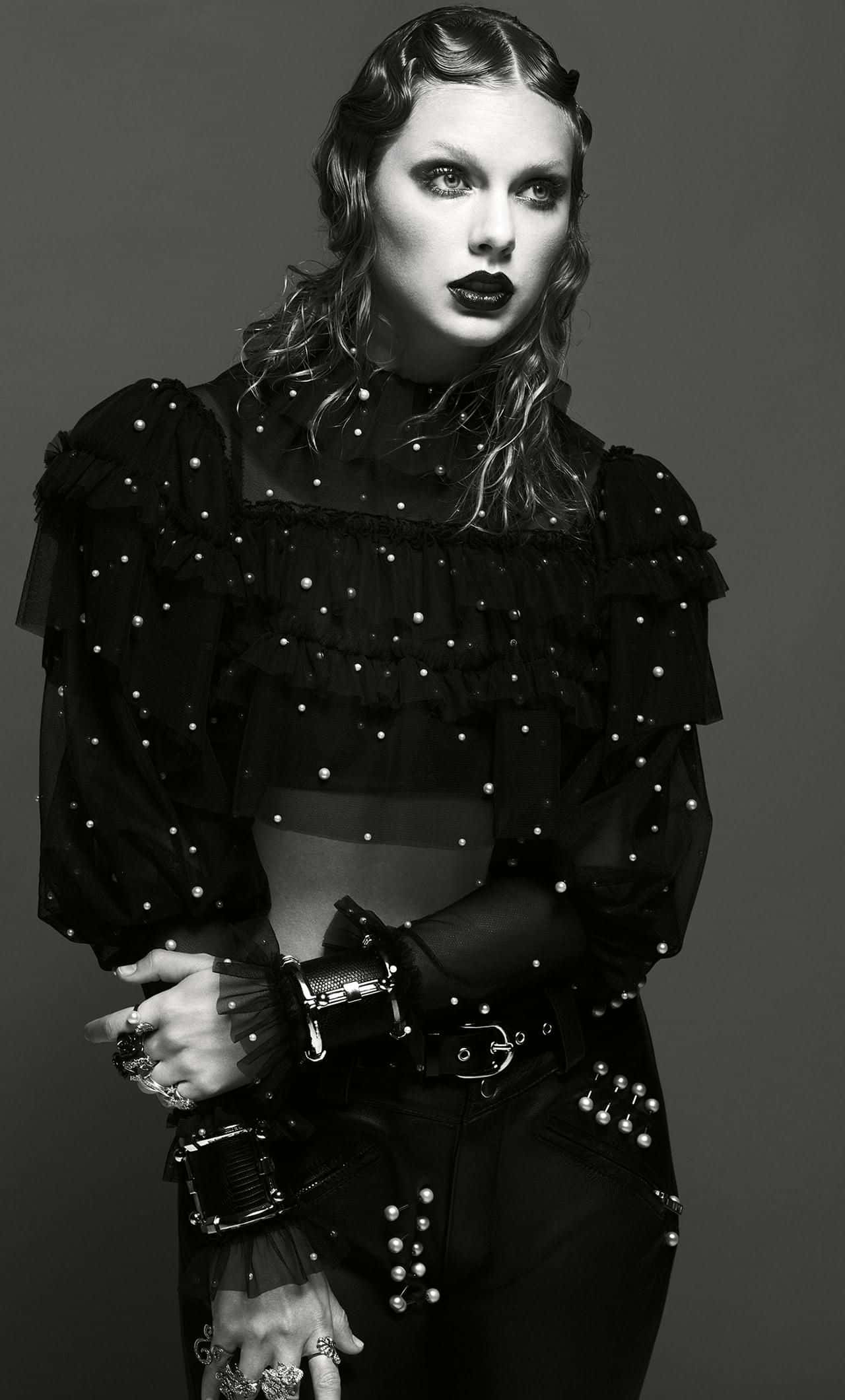Taylor Swift, iPhone, black and white portrait, Full HD Phone Wallpaper