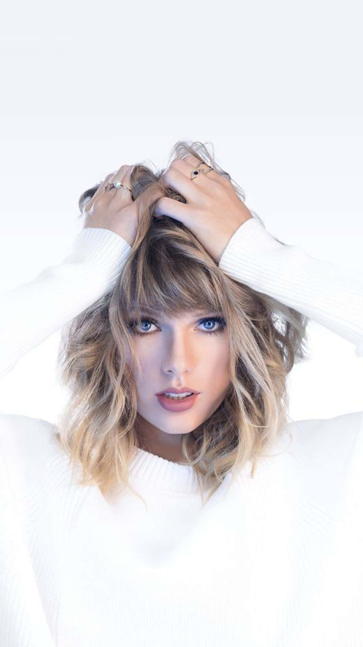 Taylor Swift, white iPhone, blonde hair, Full HD Phone Wallpaper