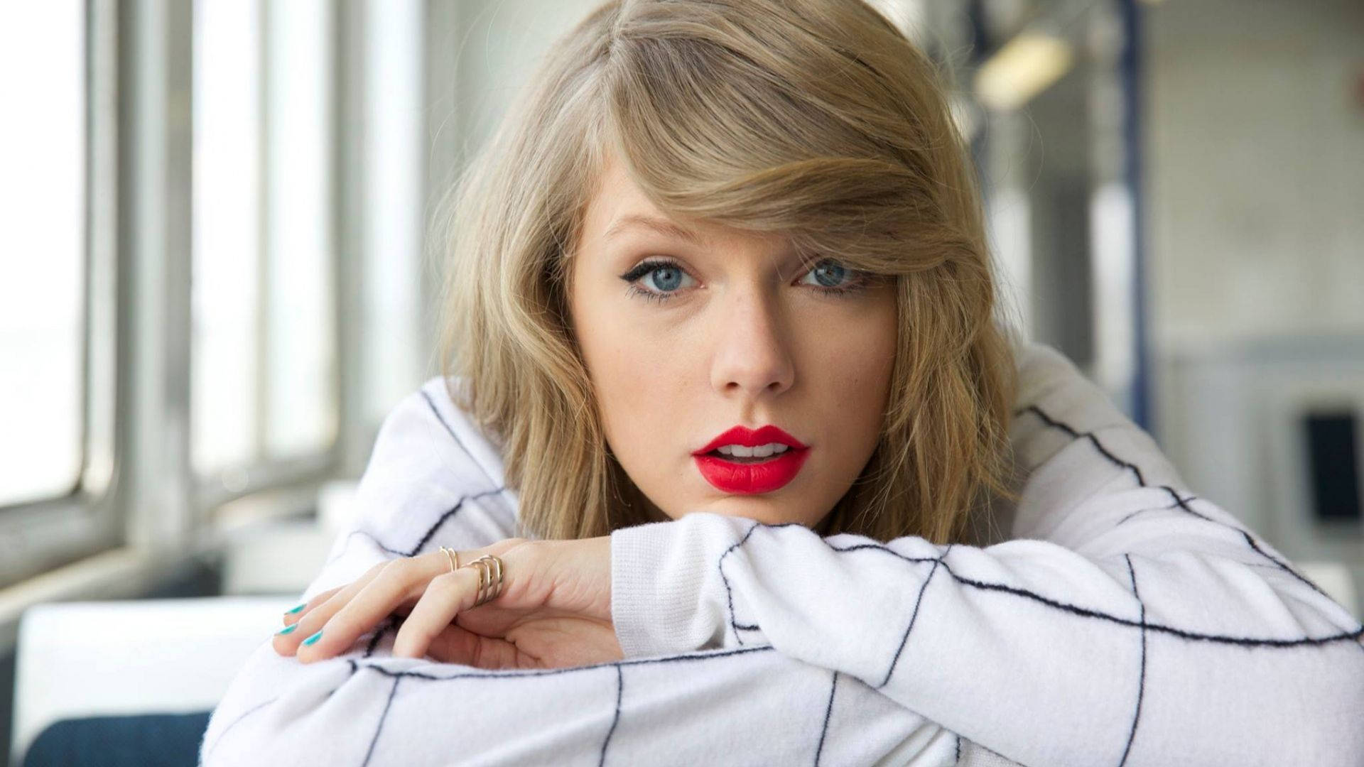 Taylor Swift, blonde hair, red lips, Full HD Desktop Wallpaper
