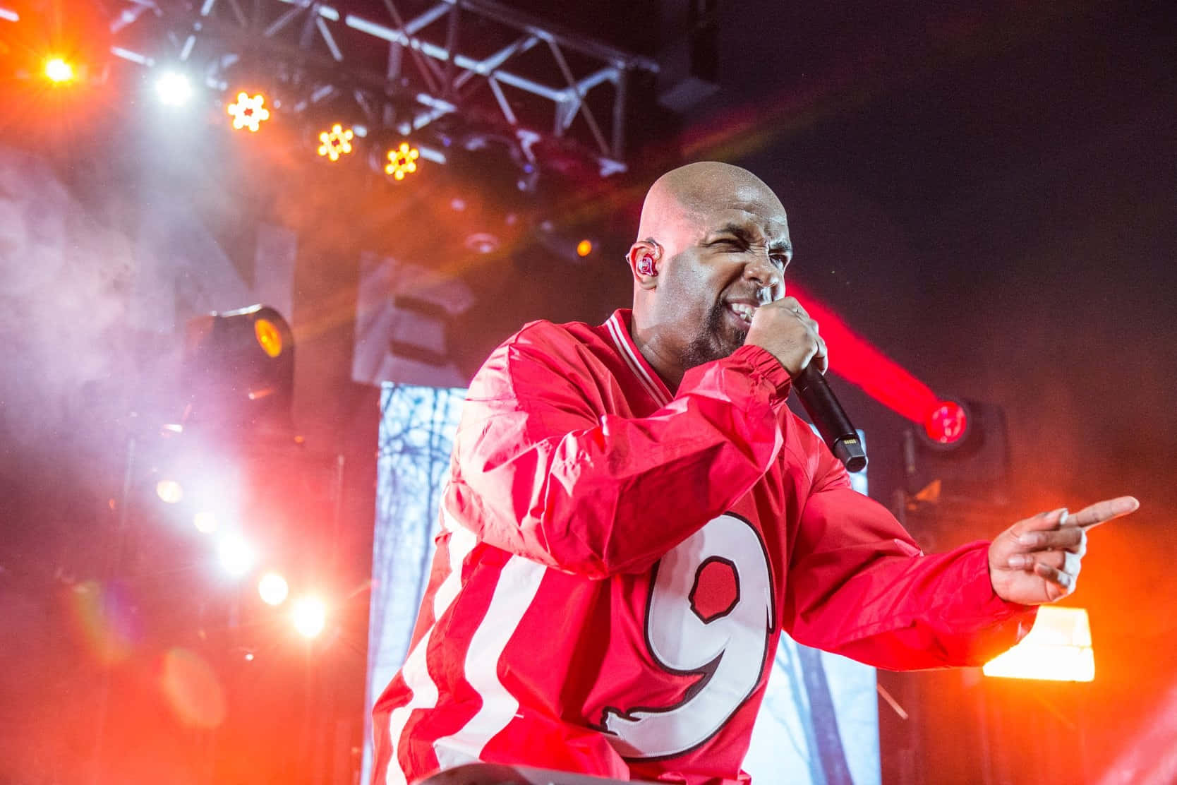Tech n9ne, red jacket, white number nine, HD Desktop Wallpaper