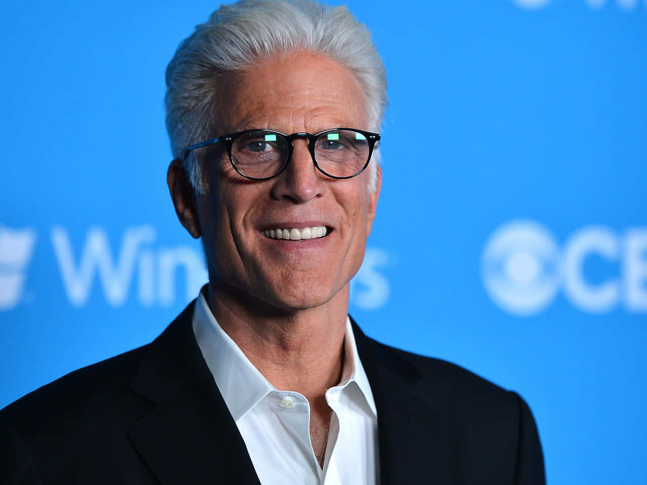 Ted Danson, black suit, white shirt, HD Desktop Wallpaper