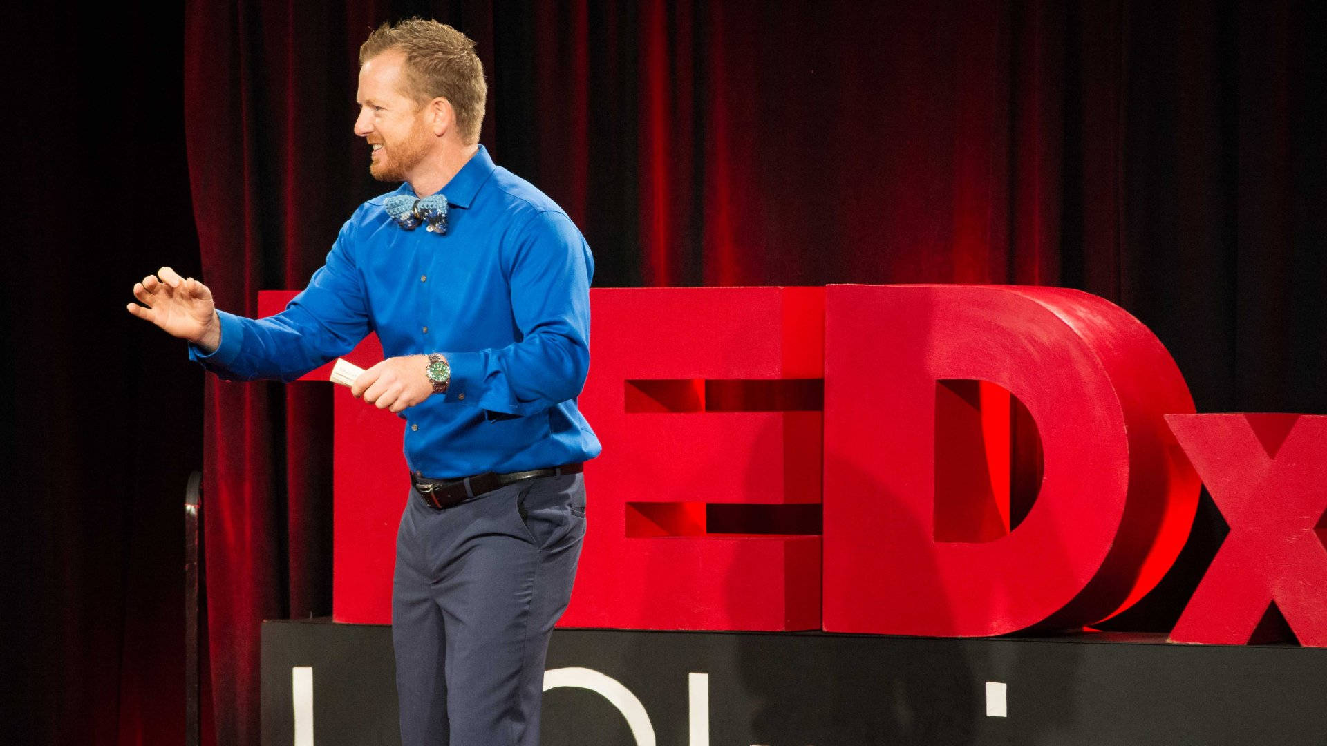 TEDx Talks, blue shirt, bow tie, Full HD Desktop Wallpaper