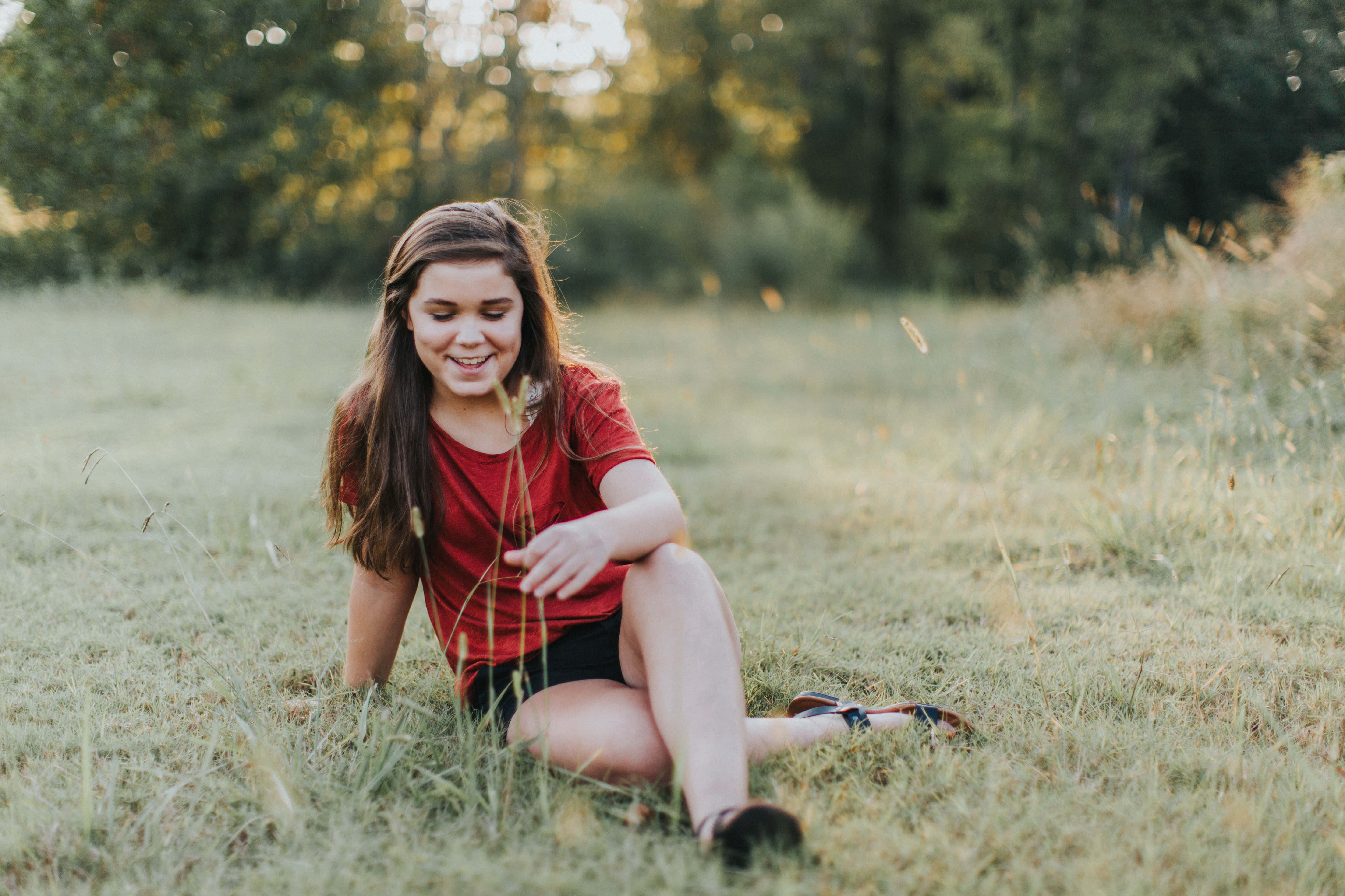 red shirt, golden hour, tall grass, 5K Desktop Wallpaper