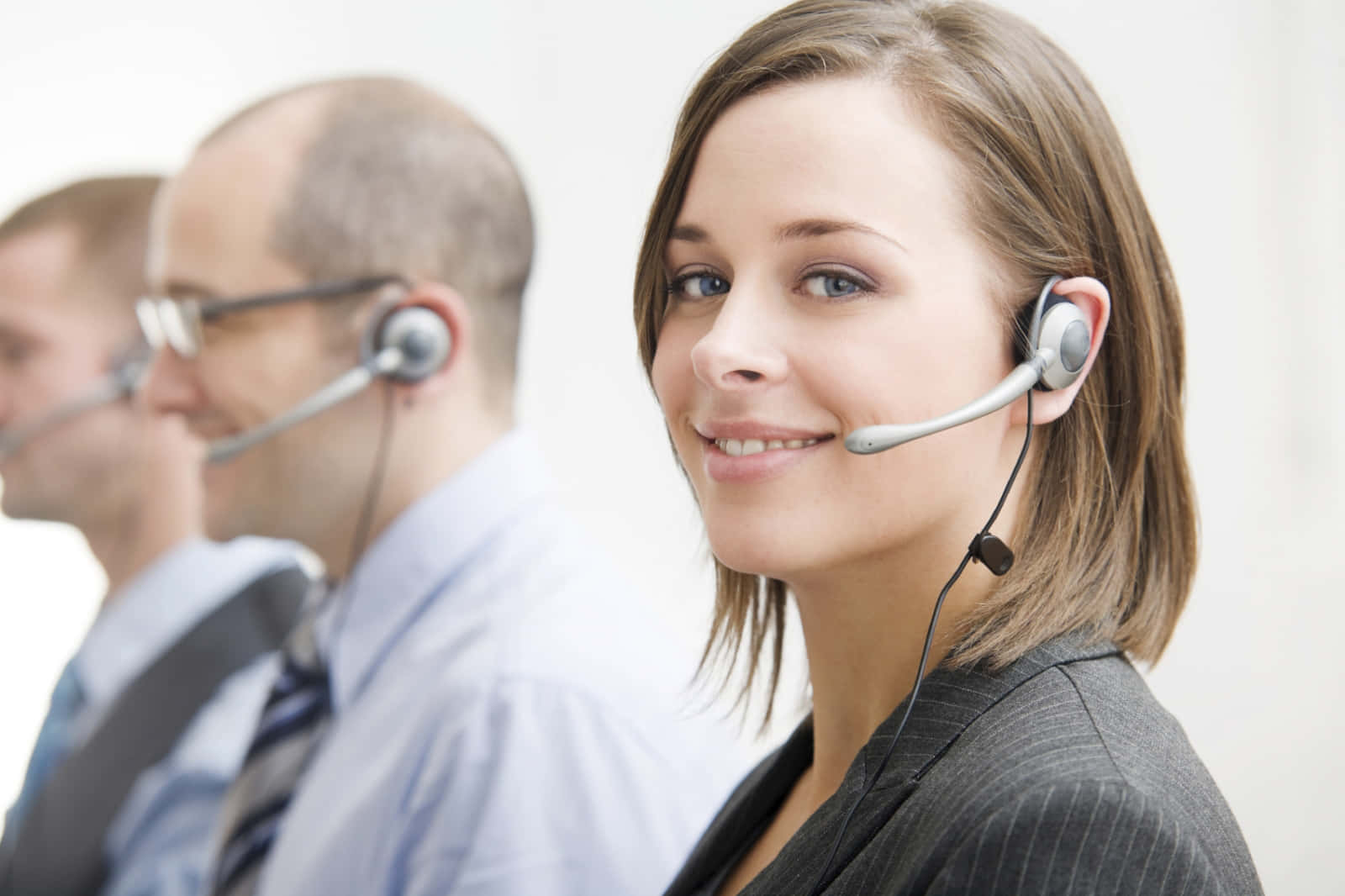 Telemarketing, call center agent, headset, HD Desktop Wallpaper