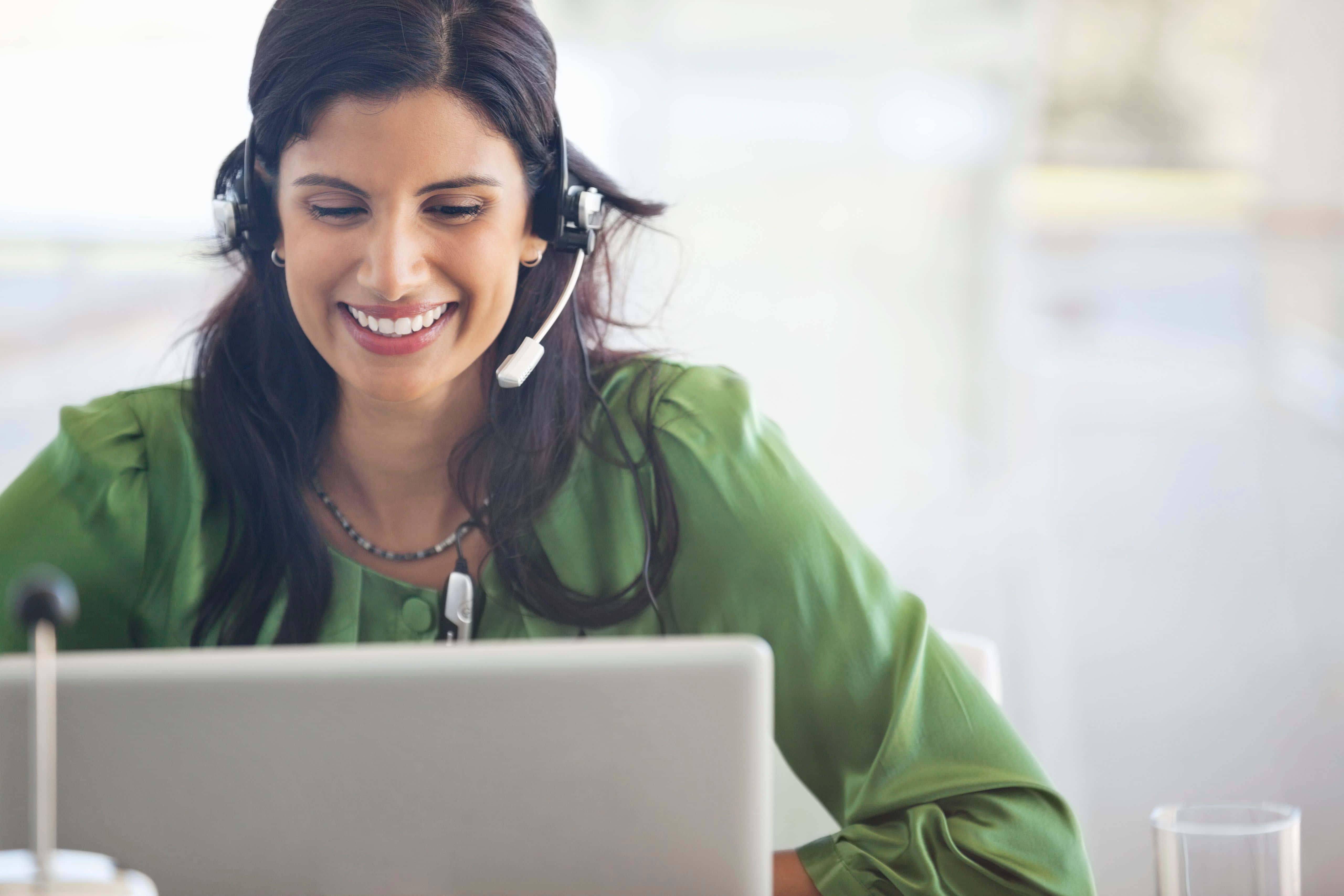 Telemarketing, green blouse, headset, 5K Desktop Wallpaper