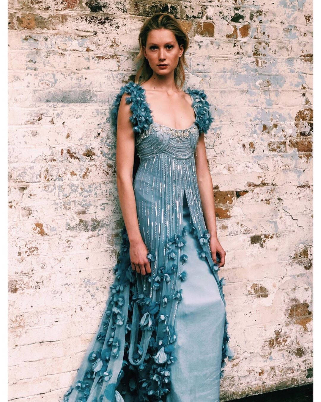 Temperley London, blue dress, shimmering blue gown, HD Phone Wallpaper