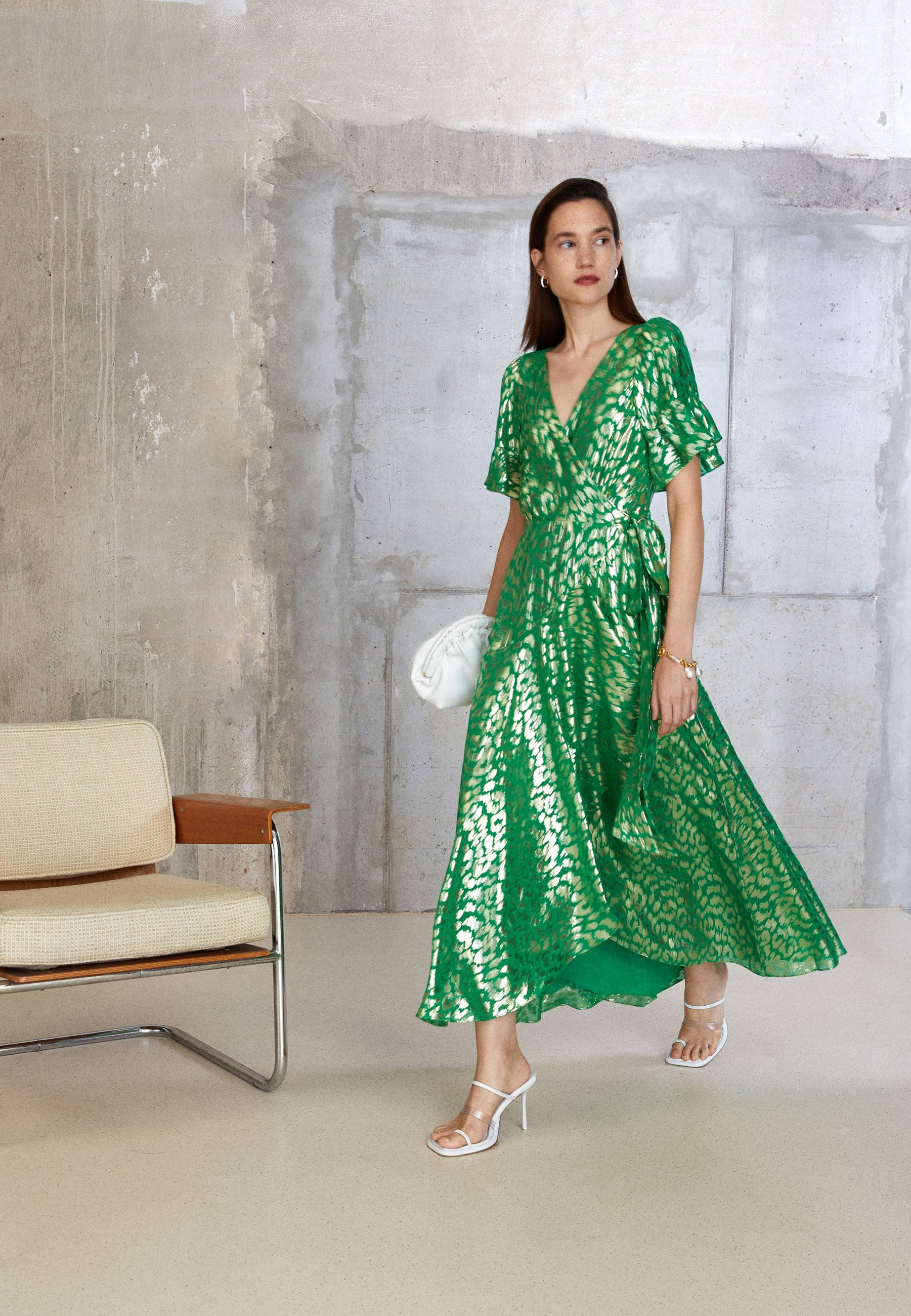 Temperley London, green dress, shimmering green patterned dress, 2K Phone Wallpaper