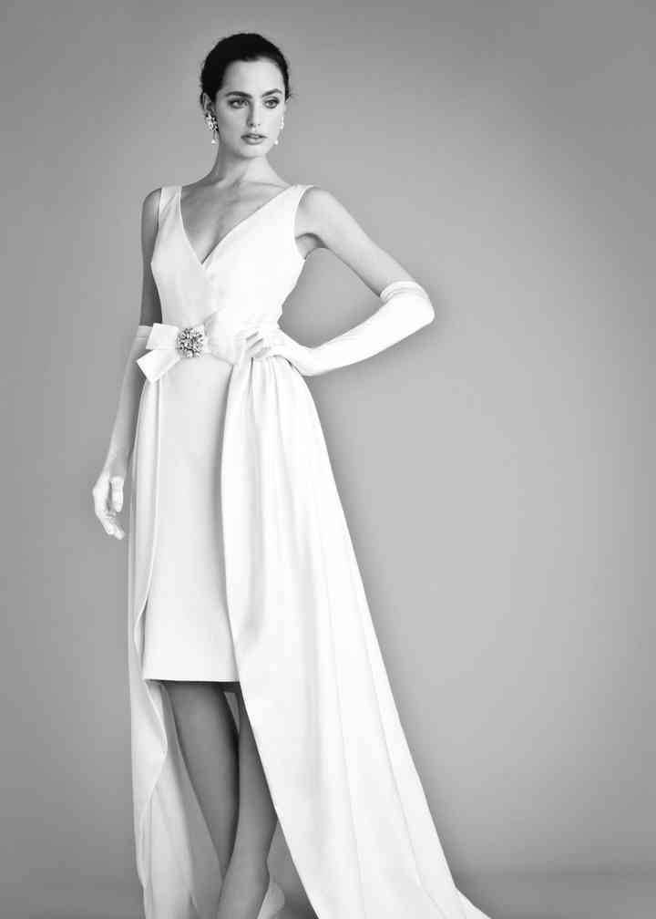 Temperley London, white dress, jeweled belt, SD Phone Wallpaper