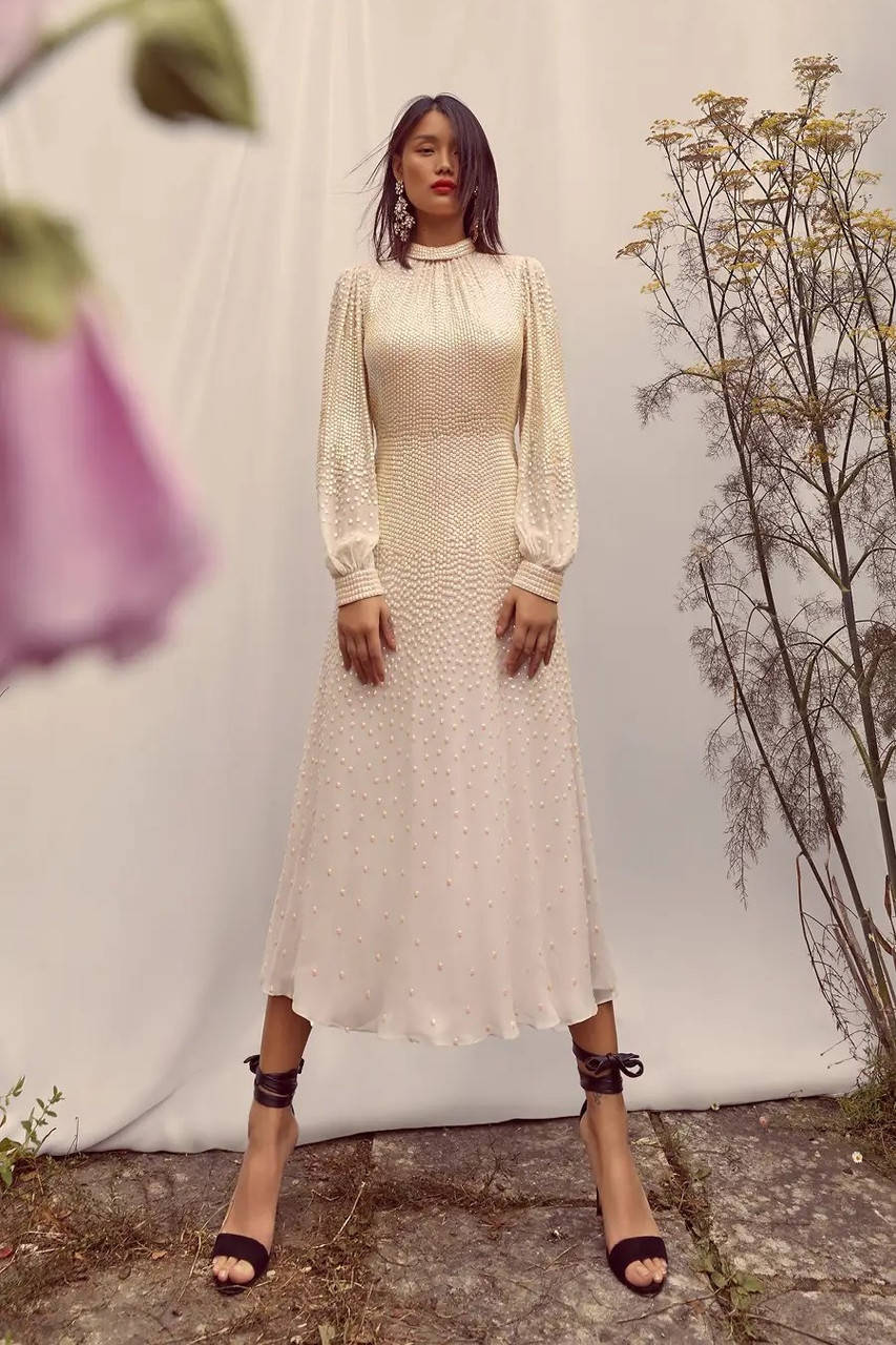 Temperley London, cream beaded dress, purple flower, HD Phone Wallpaper