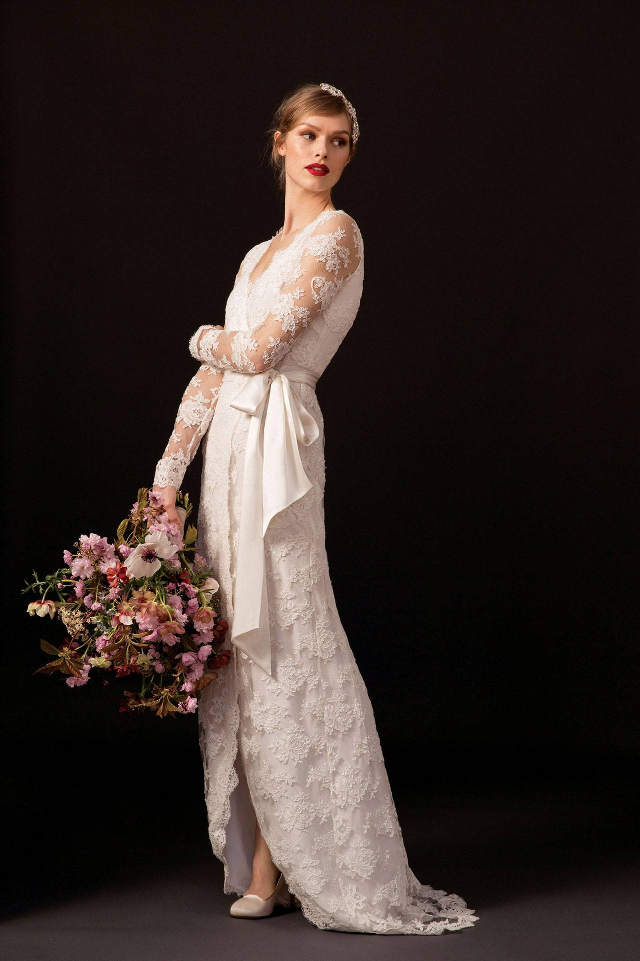 Temperley London, white lace gown, long sleeves, Full HD Phone Wallpaper