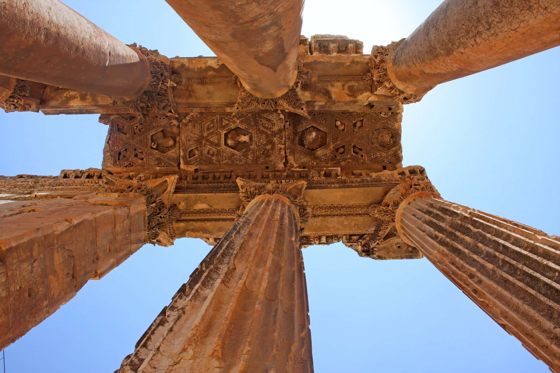 Temple Of Poseidon, ancient stone columns, clear blue sky, Full HD Desktop Wallpaper