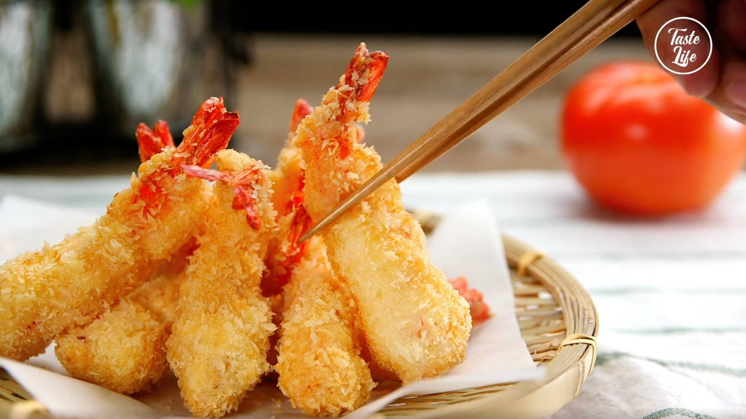 deep fried tempura, golden crispy fried shrimp, red tails, 2K Desktop Wallpaper