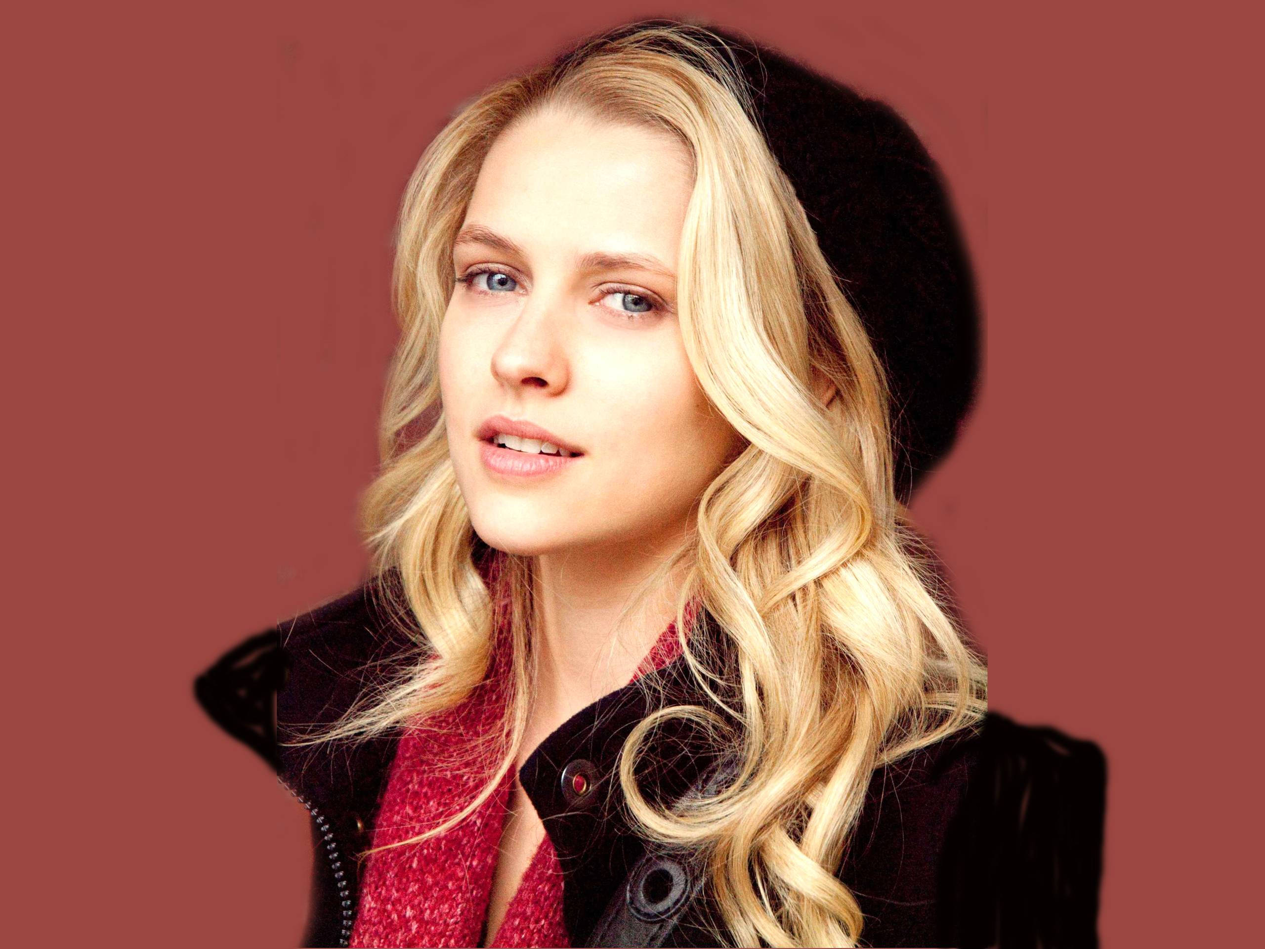 Teresa Palmer, blonde woman, blue eyes, 2K Desktop Wallpaper