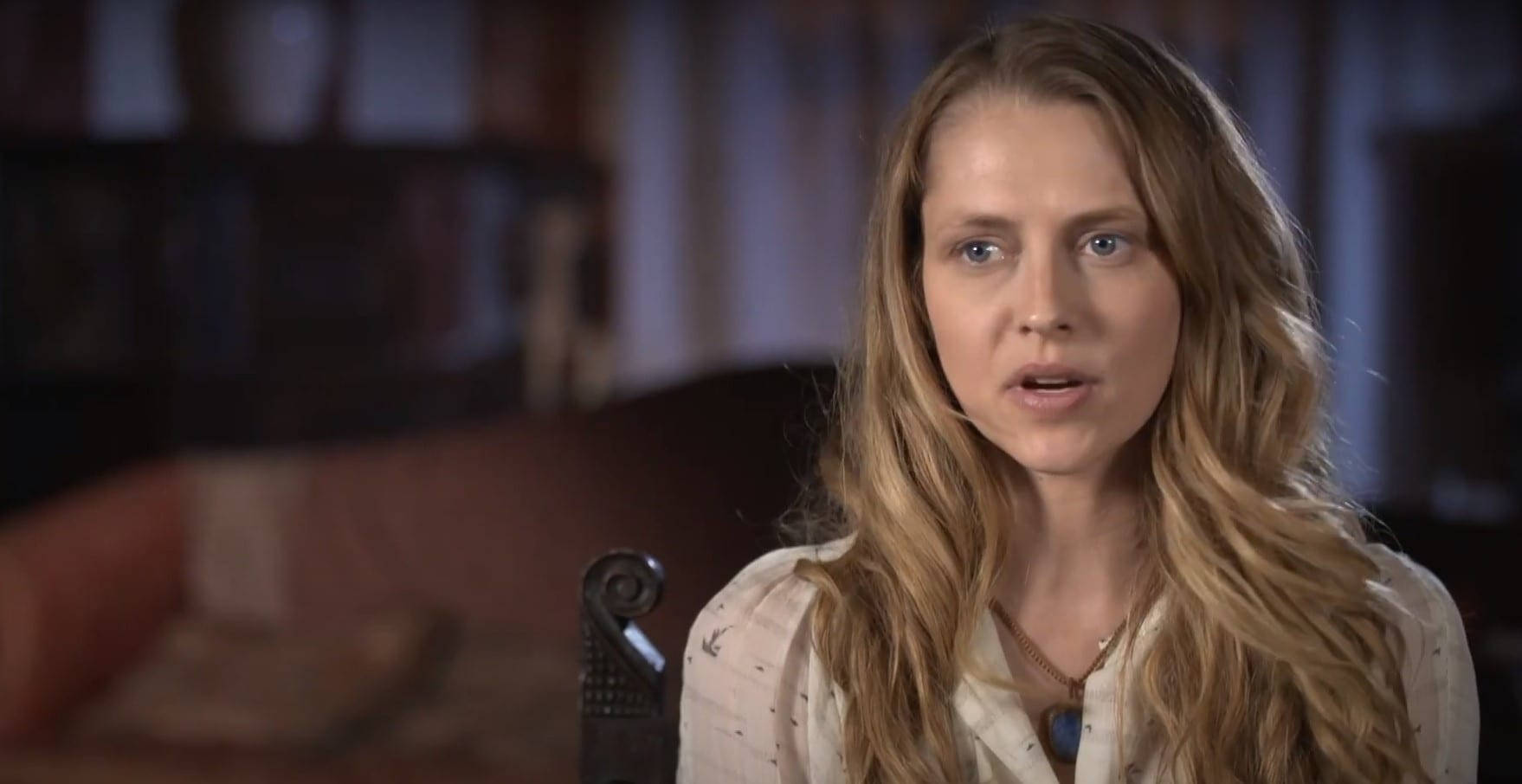 Teresa Palmer, long blonde hair, dimly lit room, HD Desktop Wallpaper