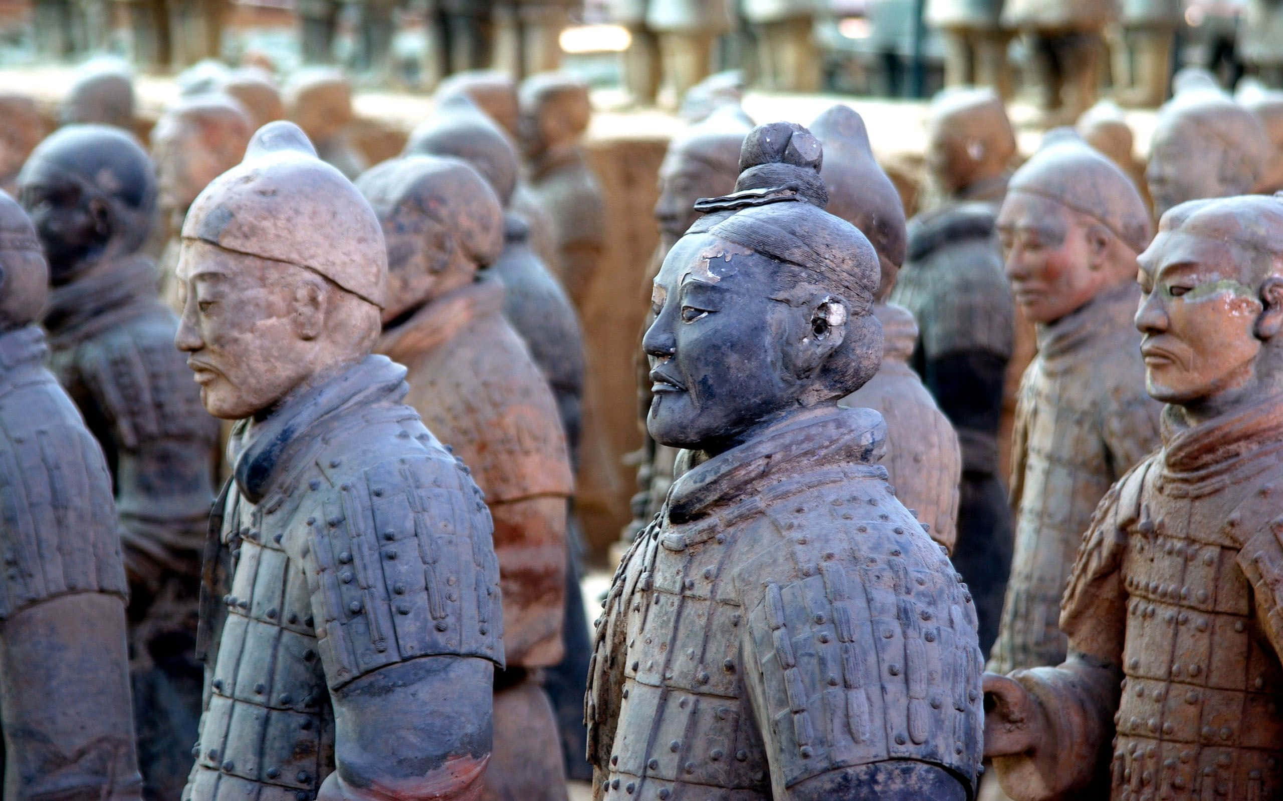 Terracotta Warriors, sculpture display, outdoor, 2K Desktop Wallpaper